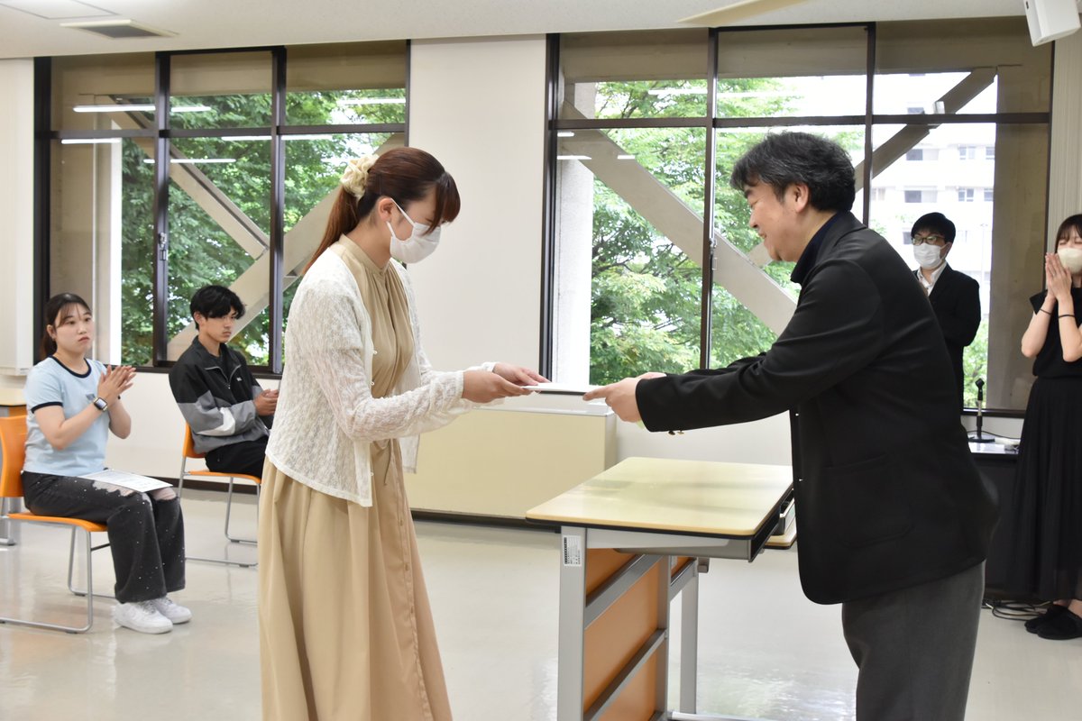 🎊特待生表彰式を行いました🎊
特待生の日頃の努力と素晴らしい成果を称え、表彰式を
開催しました！
これからもますますのご活躍を期待しています😊！
おめでとうございます😊🎊

#TPU #東京保健医療専門職大学 #リハビリテーション
 #理学療法士 #作業療法士
#リハビリ #医療 #大学 #高校　#特待生