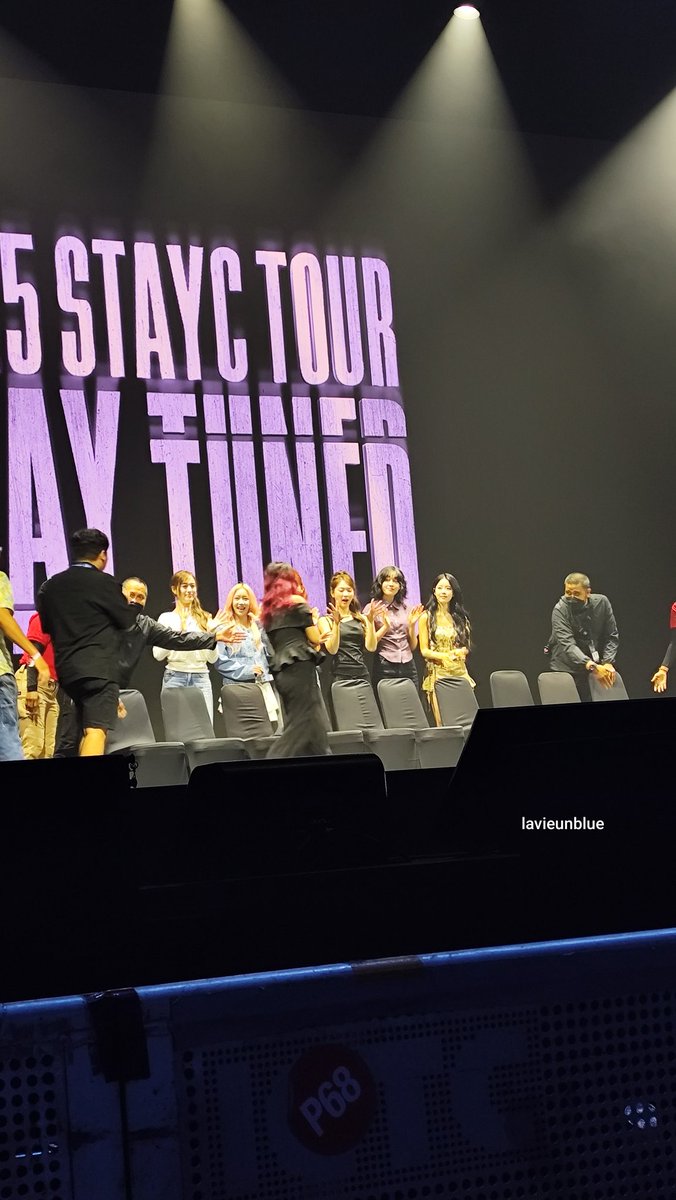 lavieunblue's tweet image. STAYC GIRLS 🥺🥺🥺🥺
#STAYC #STAYCTUNEDinJKT