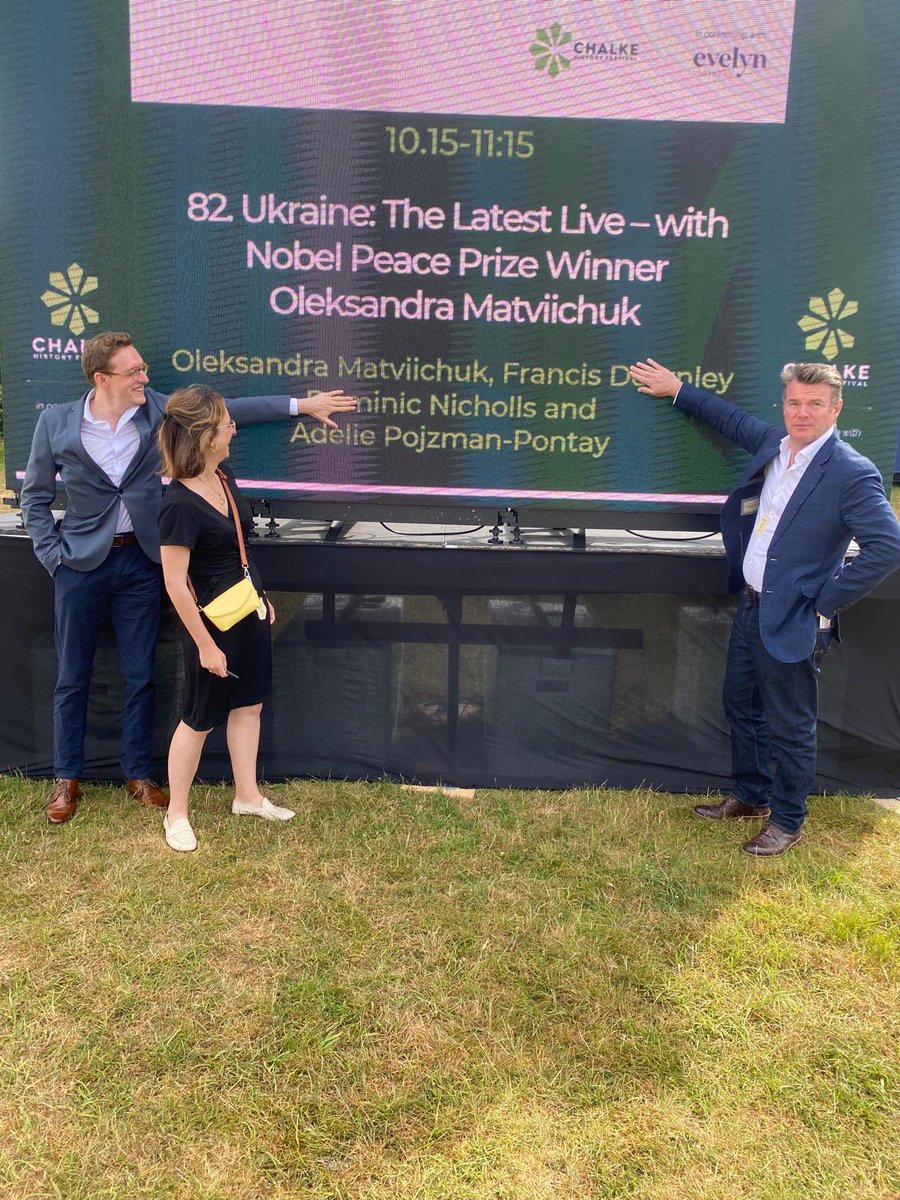 DomNicholls's tweet image. Thanks @ChalkeFestival for having us! Delighted to be able to talk to @avalaina live from Ukraine. What a fantastic audience and festival (and food stalls, beer tent!). Near Salisbury this weekend? Head over there for the last two days, it’s ace. @FrancisDearnley @adeliepjz