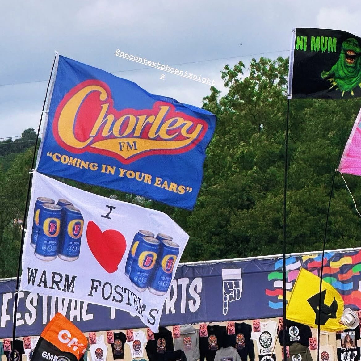 Greatest #Glastonbury flag ever 👏