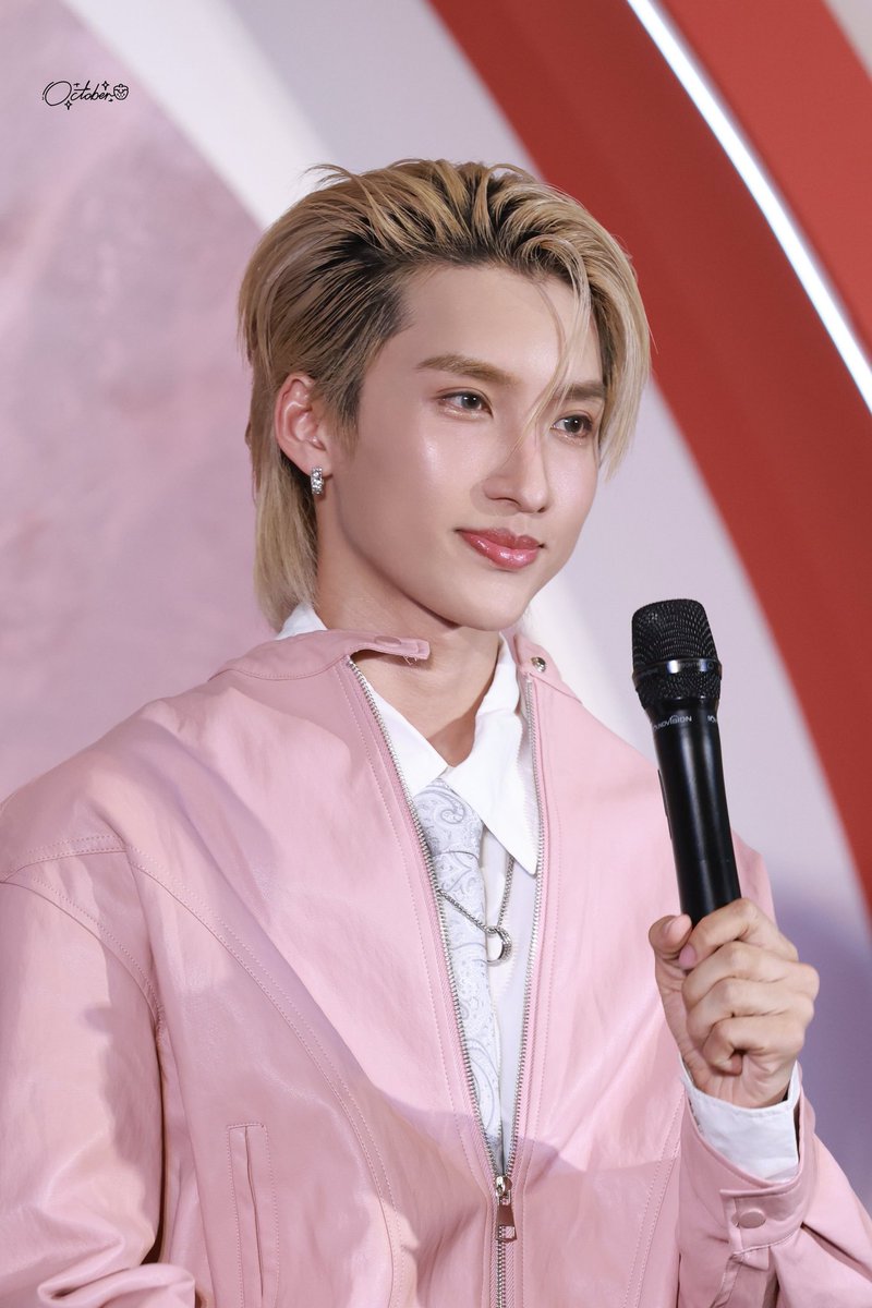 ชมพูชมใจหล่อมากครับ
NOEUL X Unilever
#NoeulxTopsofBeauty