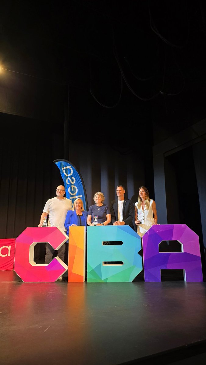 basketlover's tweet photo. Los ganadores de los Premios Huella del #CIBAForum 2025 no podían merecerlos más 👏
GRACIAS, Anna, Paloma y Angel 💙
@Endesa | @CIBAMalaga https://t.co/L3VK8W5oDa