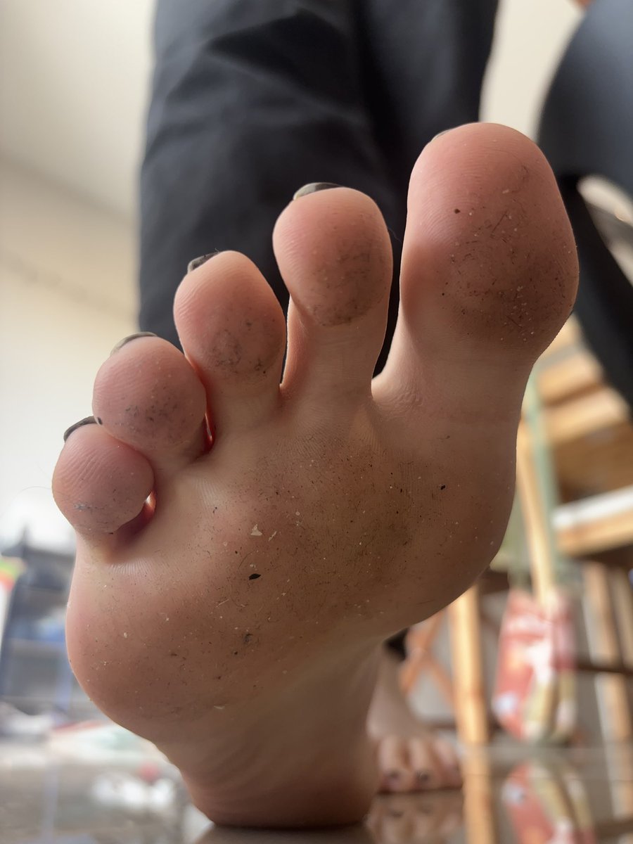 Dan Soleman🏴👣 (@dansoleman) on Twitter photo My view for the next few hours. Goddess has ordered me under her desk to be her foot stool while she works.
Cleaning her feet will come later but first she wants to hear me sniff!! 👣🧎
<a href="/Snuffmouse/">Goddess Willow 🇦🇺🐭🪤 ΘΔ Comms 1/3 Available</a> My view for the next few hours. Goddess has ordered me under her desk to be her foot stool while she works.
Cleaning her feet will come later but first she wants to hear me sniff!! 👣🧎
<a href="/Snuffmouse/">Goddess Willow 🇦🇺🐭🪤 ΘΔ Comms 1/3 Available</a>
