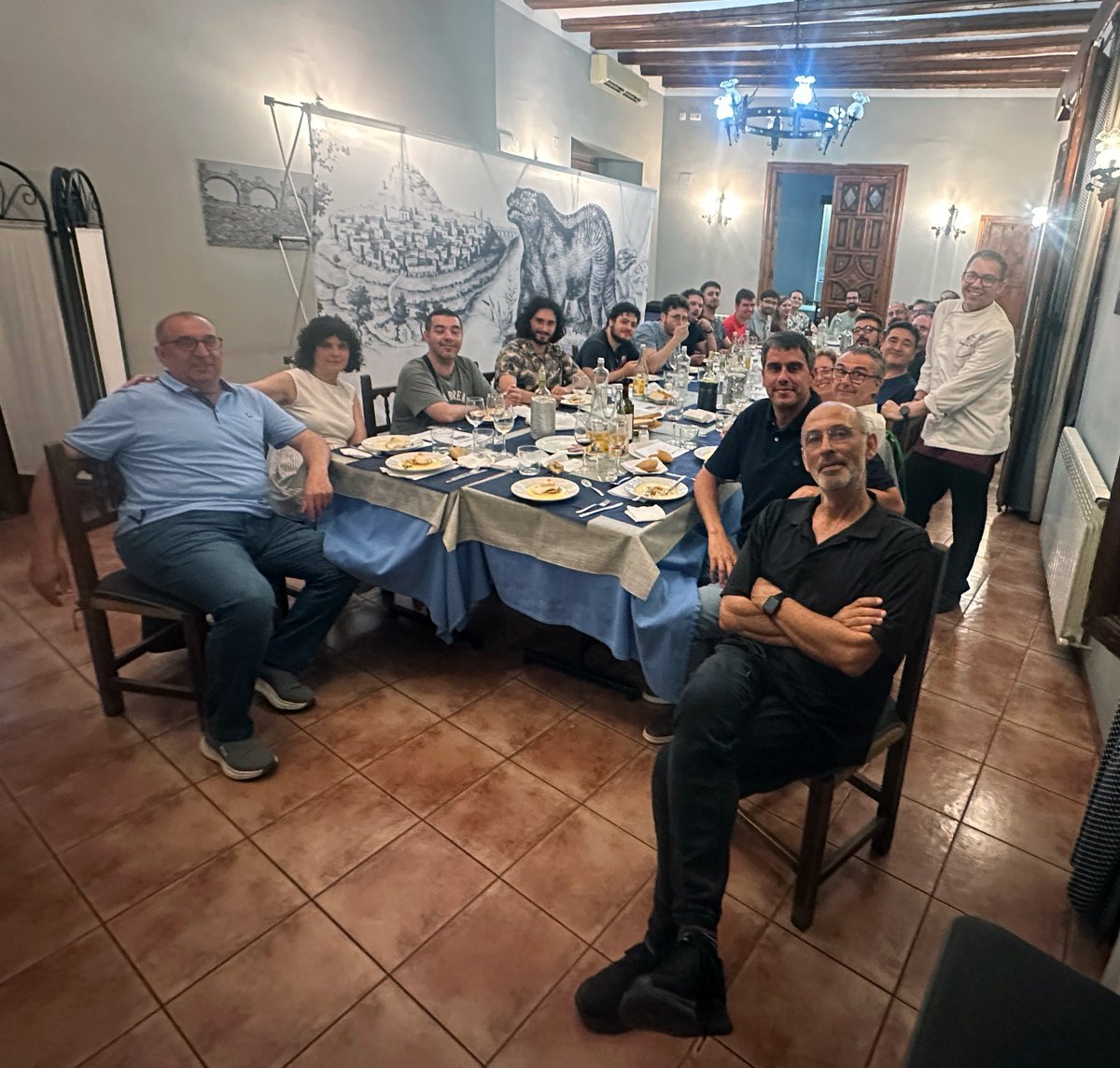 Banquete entre dinosaurios: #Morella revive una cena cretácica que tuvo lugar hace dos siglos en Londres  elperiodicomediterraneo.com/comarcas/2025/… a través de <a href="/epmediterraneo/">El Periódico Mediterráneo</a>