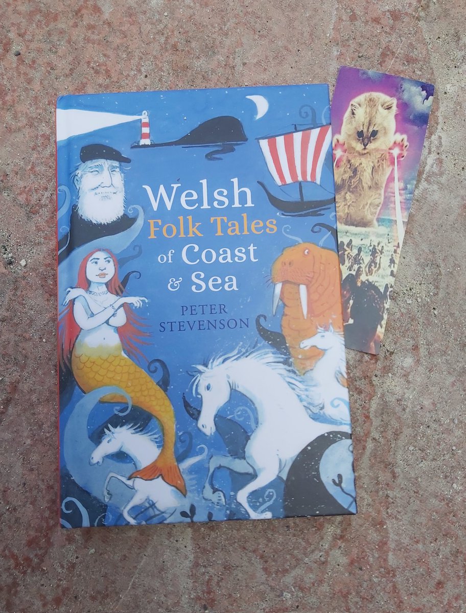 Been really enjoying learning more about the history and folklore of the Welsh coast with @peterstevensoncelf 's 'Welsh Folk Tales of Coast &amp; Sea' 🧜‍♀️ also been using this amazing bookmark I got from @literarycatbooks 😻 #welshfolklore #coolbookmarks
