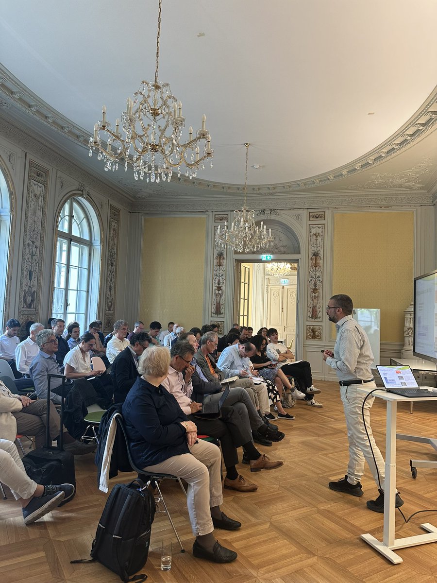 nagoyacastle999's tweet image. Honored to speak at the CSH External Faculty Meeting in Vienna on June 17! 🚀 I presented “Simulating Human Behavior with LLM-Based Agents for Societal Well-Being.” Huge thanks to Prof. Stefan Thurner, Prof. em. Helga Nowotny & the CSH team! 🤝 #ComplexityScience #AI #LLM