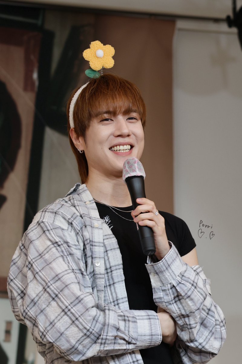 porri_486's tweet photo. 🌼
#YUGYEOM_INTERLUNAR_FANSIGN_DAY2
#YUGYEOM #유겸 @yugyeom https://t.co/cV1KKlb4g8