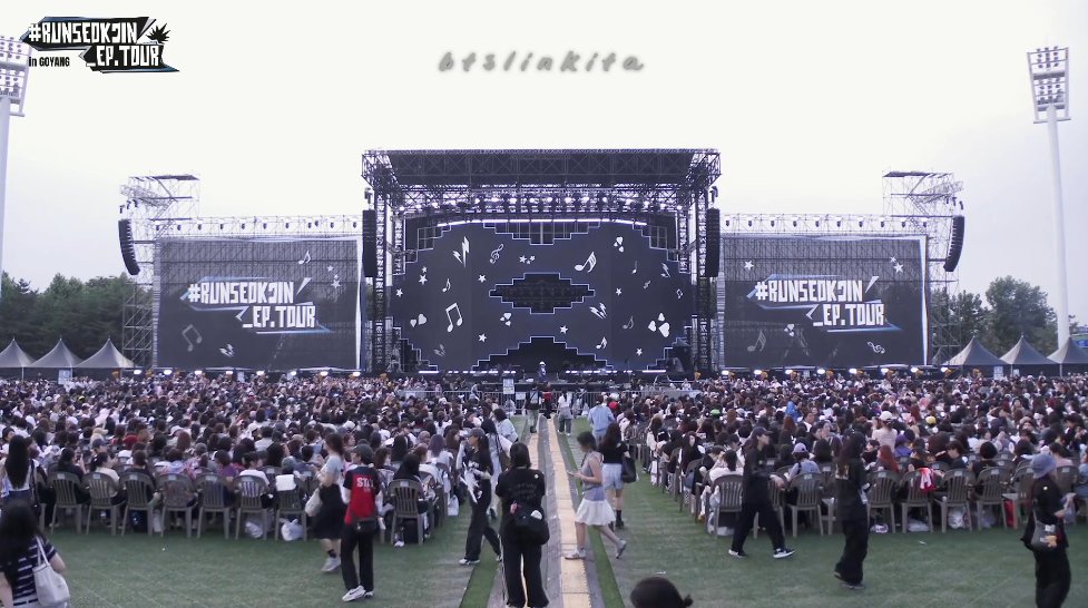 4 MINUTES LEFT!

JIN LIVE IN GOYANG DAY 1 
#RUNSEOKJIN_epTOUR 
#RUNSEOKJIN_epTOUR_GOYANG