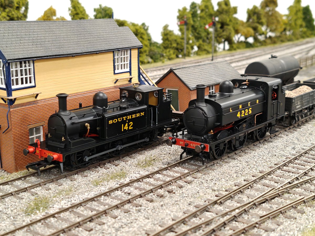 Hornby's new LNER 'J52' and Rapido Trains UK's LBSCR 'E1' have landed in the office for assessment. Are you adding either of these tank engines to your fleet? Look out for our full review soon. Keep up to date with our latest model reviews here: keymodelworld.com/trains/reviews…