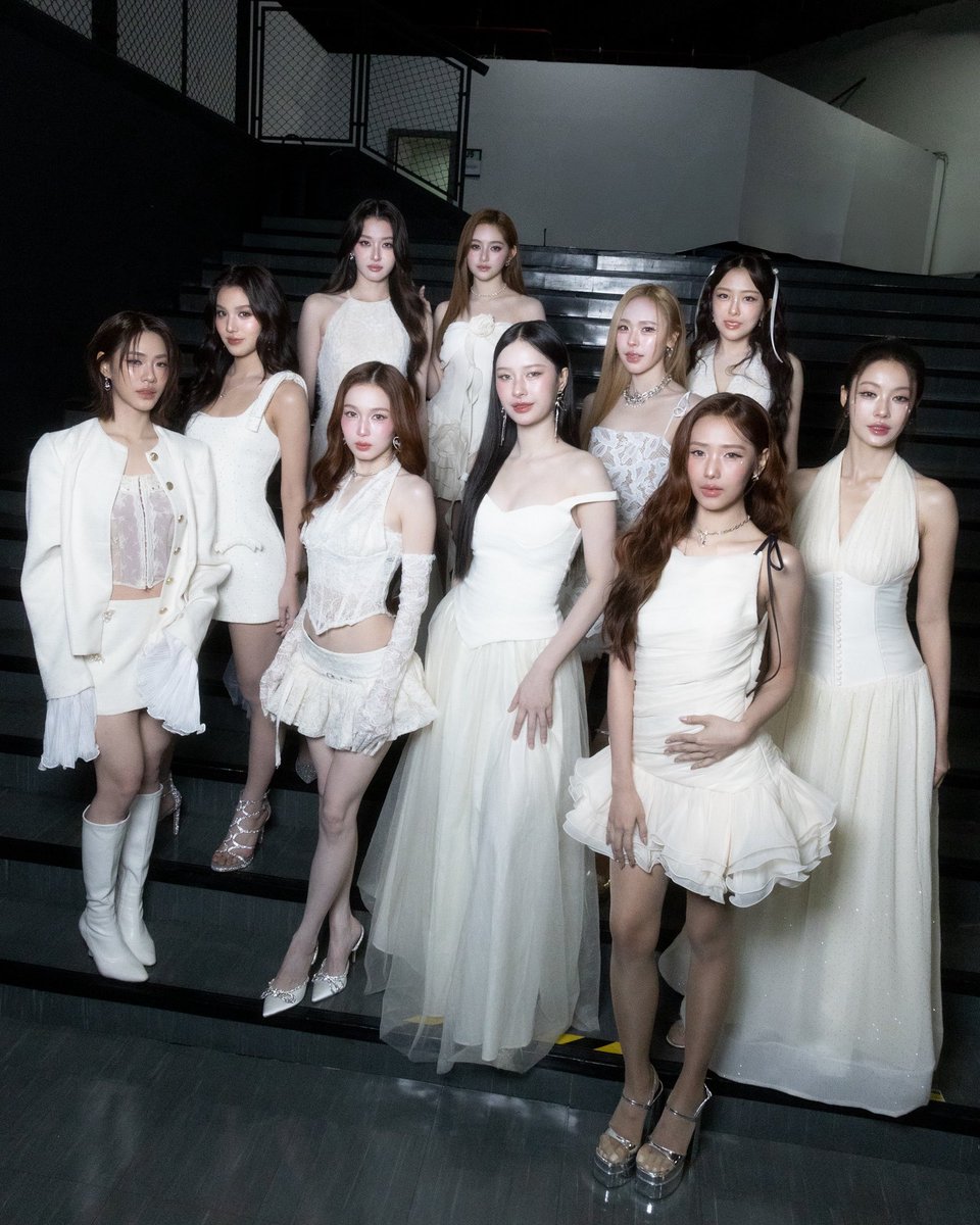 DAY OF BLUSH BLOSSOM!! WE ARE READY FOR #BBFanFestD1 📌 Buy Live