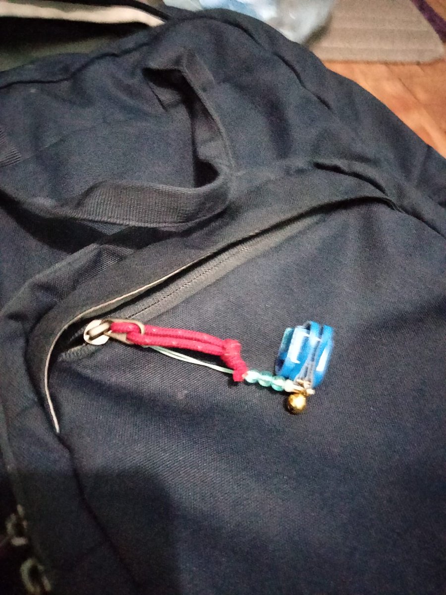 yoshua_yonatan's tweet photo. TWITTER PLEASE DO UR MAGIC 🙏

Kemarin, 27 Juni 2025, aku kecopetan di Jabarano Cafe Dago, Bandung. Tas aku (ransel Eiger warna biru tua) dibawa kabur 😭

Di dalam tas banyak barang penting bgt, mulai dari dokumen, foto, sampe flashdisk isi data. CCTV udah ada. https://t.co/uWpT3RD8sU