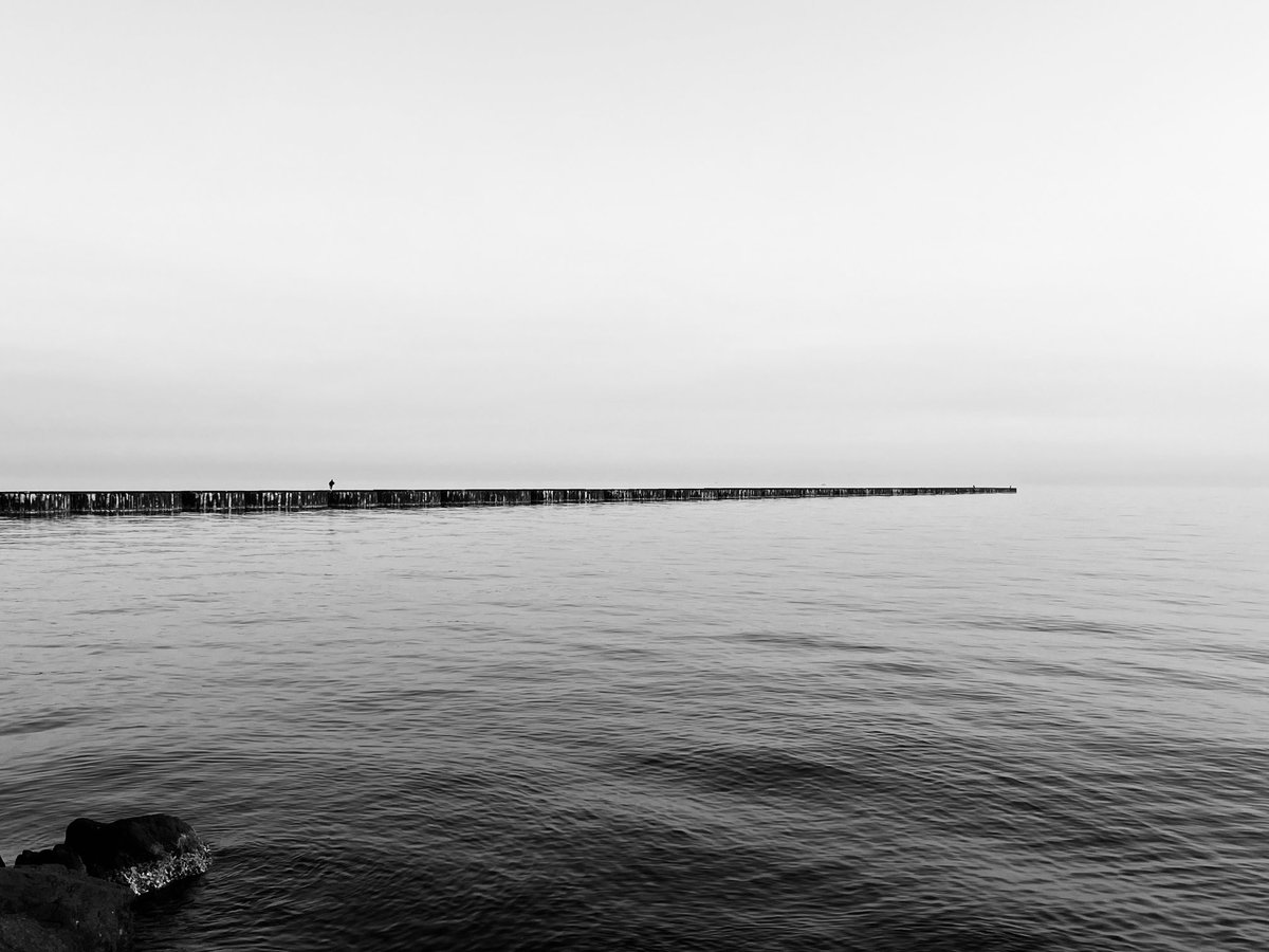 ErolPhotog15142's tweet image. “Man on the pier “

#pier #bnw #monochrome #blackandwhite #photo