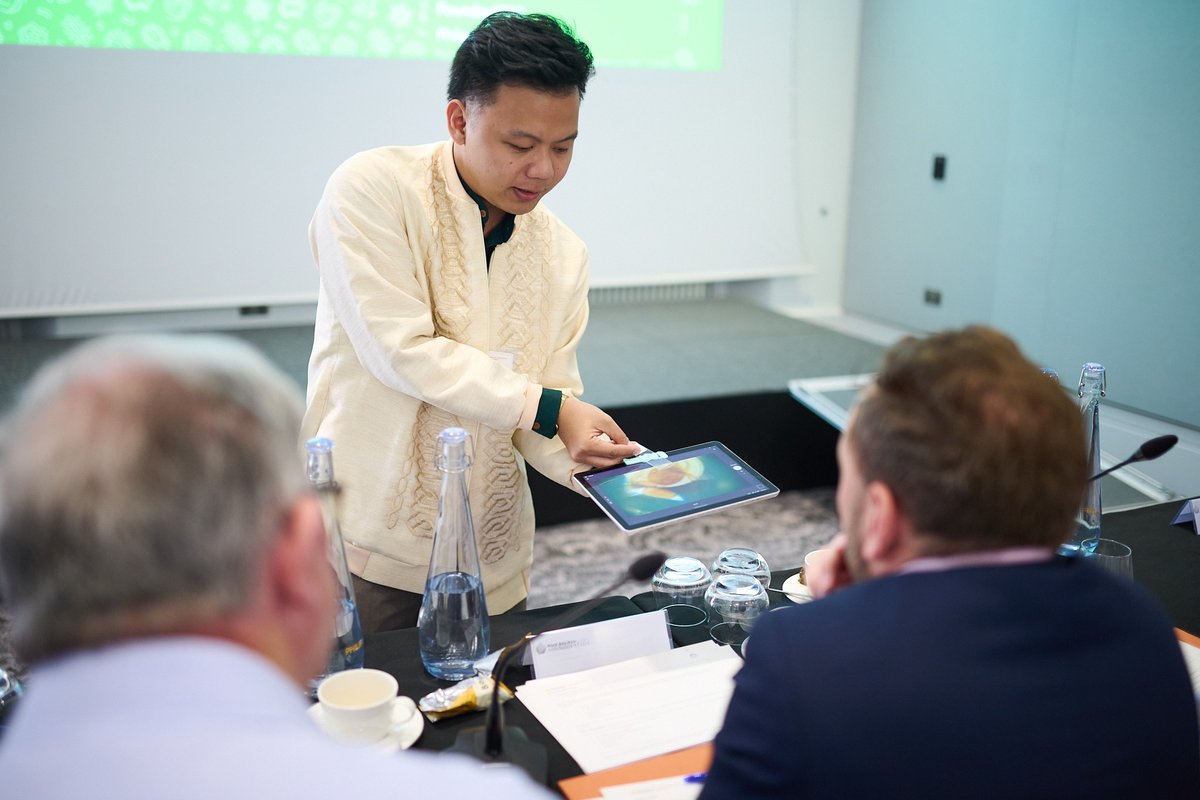 Launching in the Philippines this September, Leaders in Innovation Fellowships (LIF) Launchpad is designed to support early-stage entrepreneurs in understanding, testing and refining their impact-driven idea.

Applications close on 2 July. Learn more: raeng.org.uk/blogs/lif-laun…