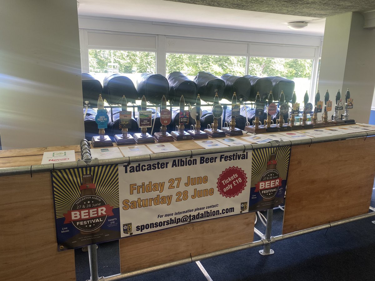 MATCH AND BEER FESTIVAL DAY 🚨 

Join us at TODAY’s pre season charity match v <a href="/Glassywelfare/">Glasshoughton Welfare AFC</a> (KO 2pm)

Enjoy a choice of 32 beers, presecco, great food, live music &amp; LIVE FOOTBALL with a comp glass &amp; all for only 

£10 a ticket.🍺🥂🥧⚽️

PAY ON THE DOOR

#LUFC  #YCFC #SUFC #BFC