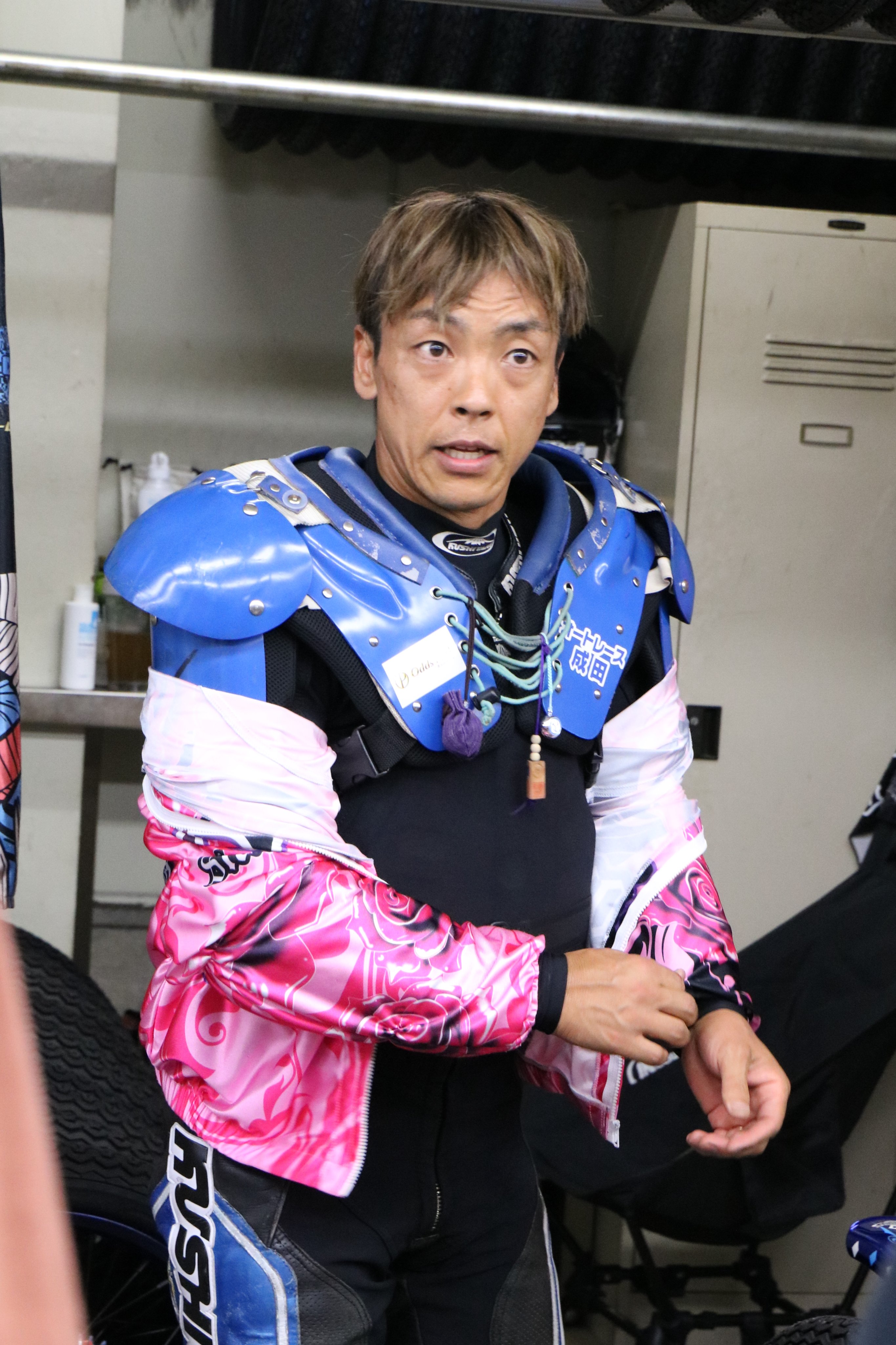 オートレーサー鈴木宏和選手直筆サイン入りTシャツ＆浜松オート