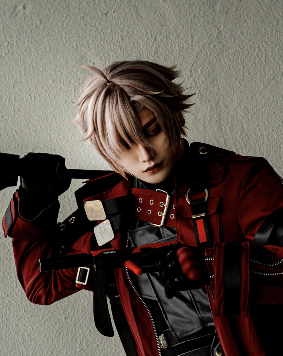 마스터즈 사신루크 양일 !

오늘은 피부 이슈와 요통이랑 두통 등으로 너무 상태가 안좋아서 하루종일 정신이 없었네요 😂

그래도 다들 알아봐주시고 많은 칭찬과 예쁜 굿즈들 먹을것… 이것저것 챙겨주셔서 다들 감사드립니다..
현재 메라0점 강등 직전 더 열심히 하겠습니다

+ 츠바메 키링 주셨던