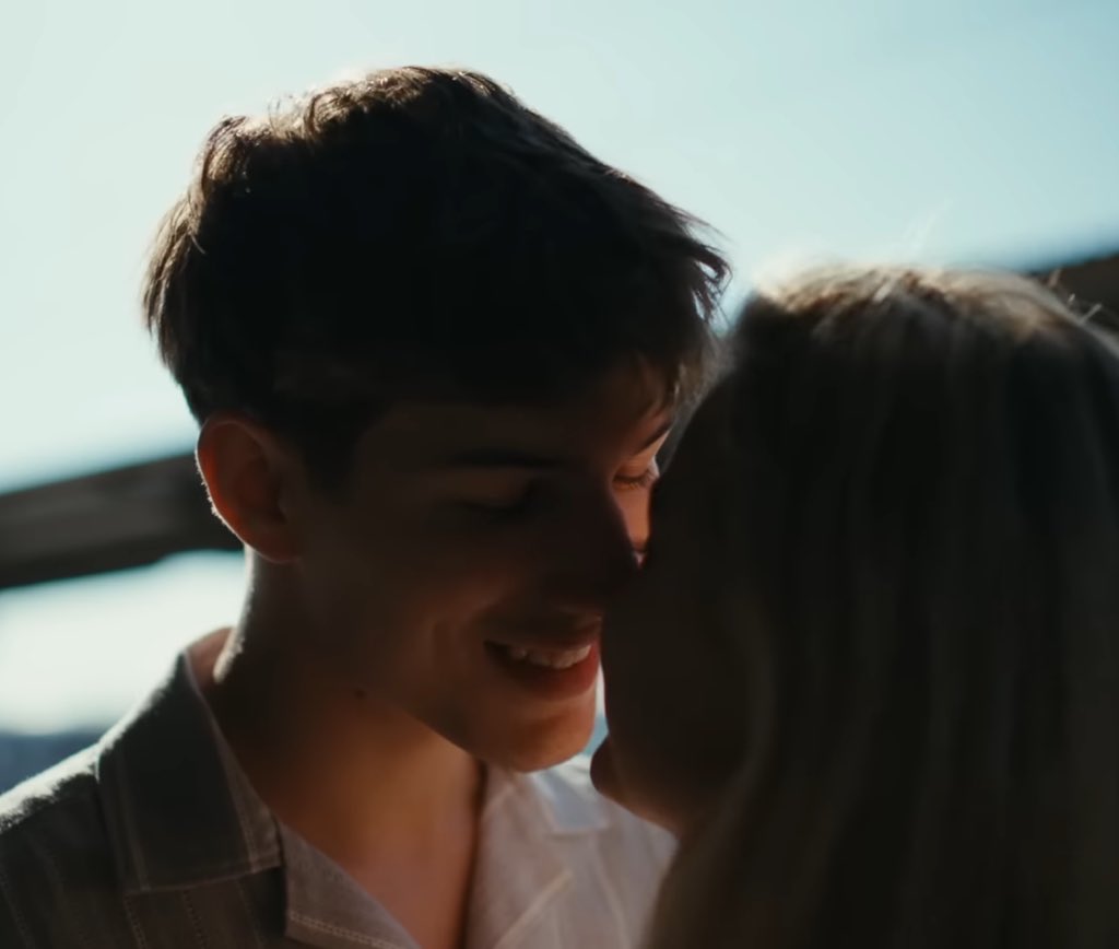 Gigicurioso99's tweet image. Thanks to Tin and Gita for delivering so much emontions. I feel the love, tenderness, happiness, frustration and sorrow etc along the journey. You guys are really amazing actors. And klamaric is best remake of noorhelm without a doubt.😘 #sramhr