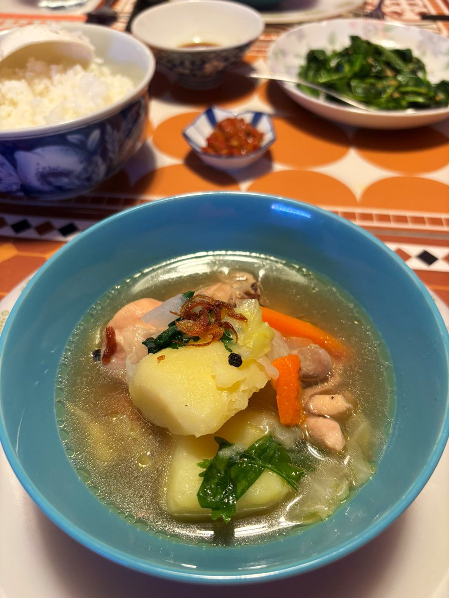 Gm! Was discharged after 1 night at the hospital. Then spent two nights at my brother’s place being coddled with home cooked food 🥰

Just got home and slowly catching up with everything. Head still hurts lol