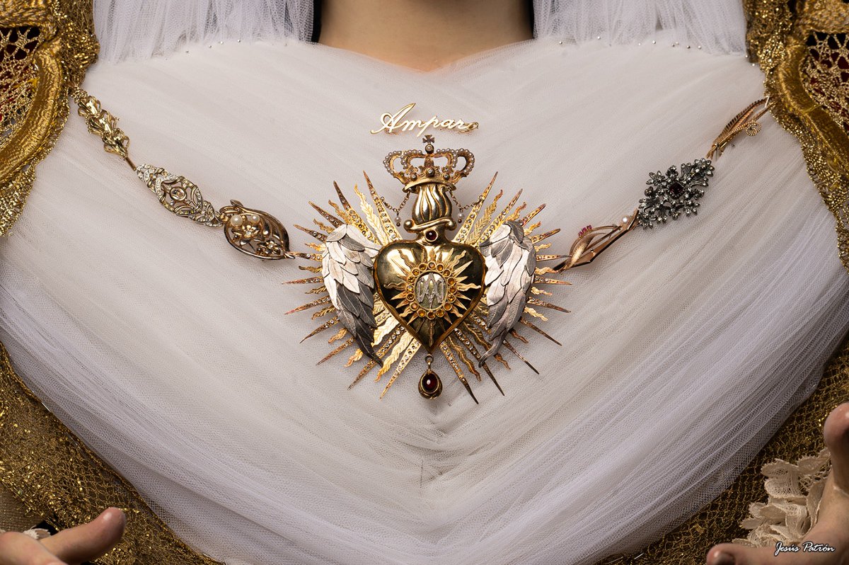 INMACULADO CORAZÓN DE MARÍA 

María nos señala hoy su Inmaculado Corazón. El modo más seguro de llegar a Jesús es por medio de su Madre.

Por ello, nos consagramos al Corazón de Jesús por medio del Alado Corazón de María.

#Amparodelafe

📷 <a href="/JPOFotografia/">Jesús Patrón Fotografía</a>