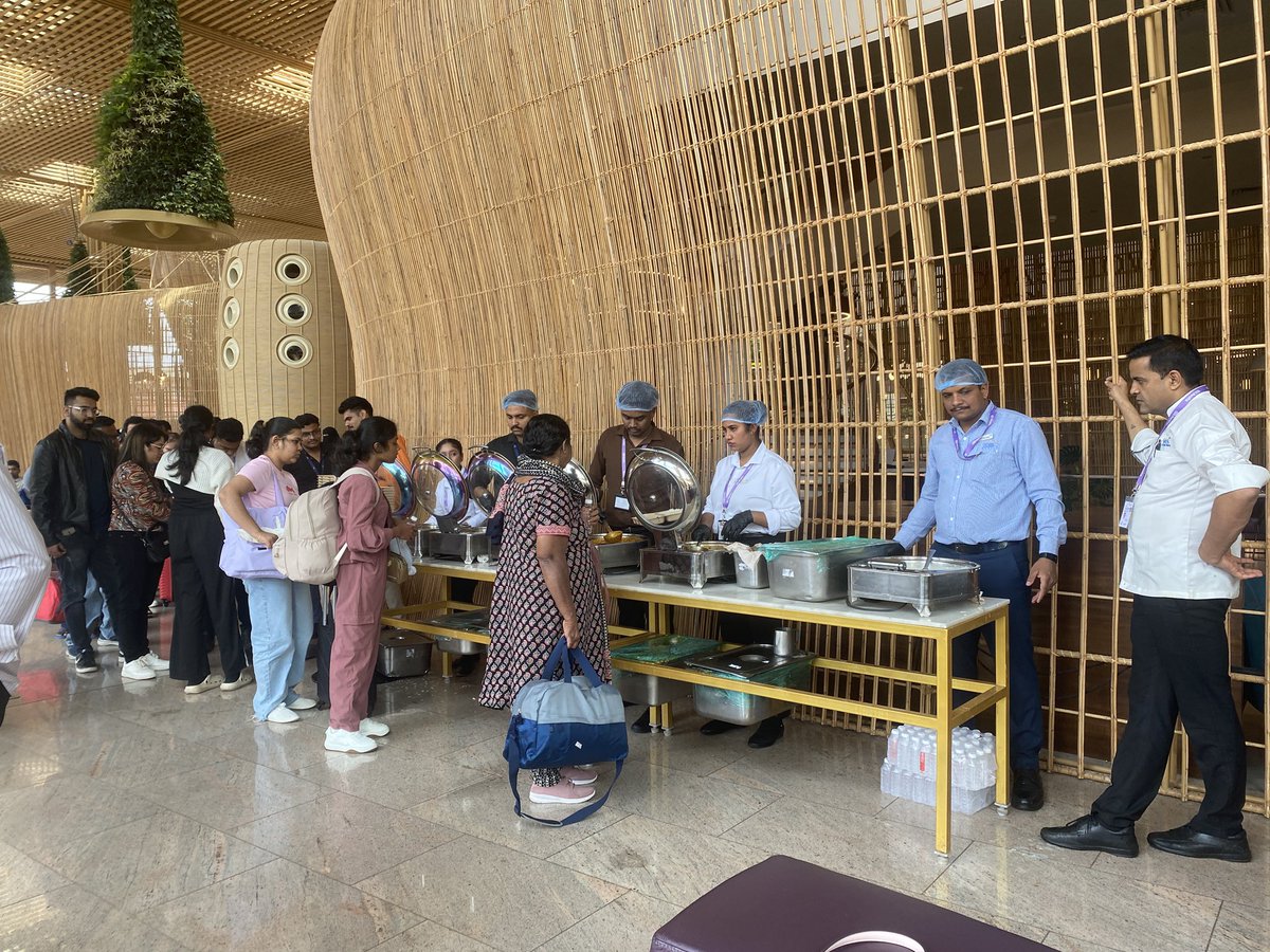 Govindkuber's tweet photo. @airindia arranged a Lunger @ airport AI-133 BLR to London been delayed more than 2 .5 hours due to safety reasons. All onward journey been messed &amp; AI staff not confirming any help when we land

Worst experience &amp; safety

@ndtvindia @AsianetNewsSN @ZeeNews @republic @DGCAIndia https://t.co/jlpzF2H4j3