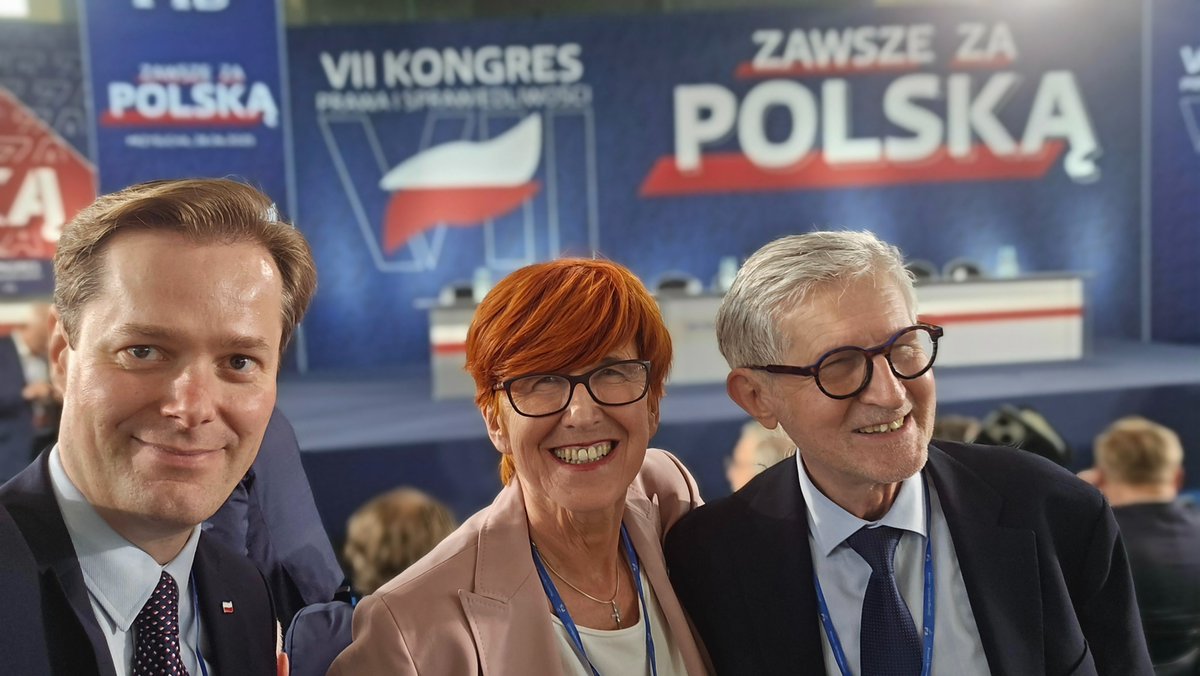 Już za chwilę zaczynamy KongresPiS 🇵🇱
#ZawszeZaPolską