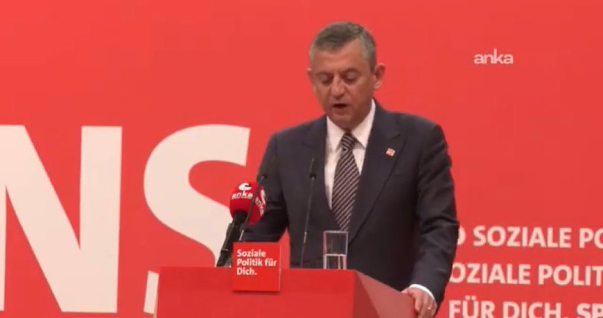 Berlin’de Almanya Sosyal Demokrat Partisi’nin kongresinde konuşan Özgür Özel:

Türkiye’deki demokrasi mücadelesini birlikte yaparsak daha güçlü oluruz.

Mandacı zihniyet tam olarak bu!
