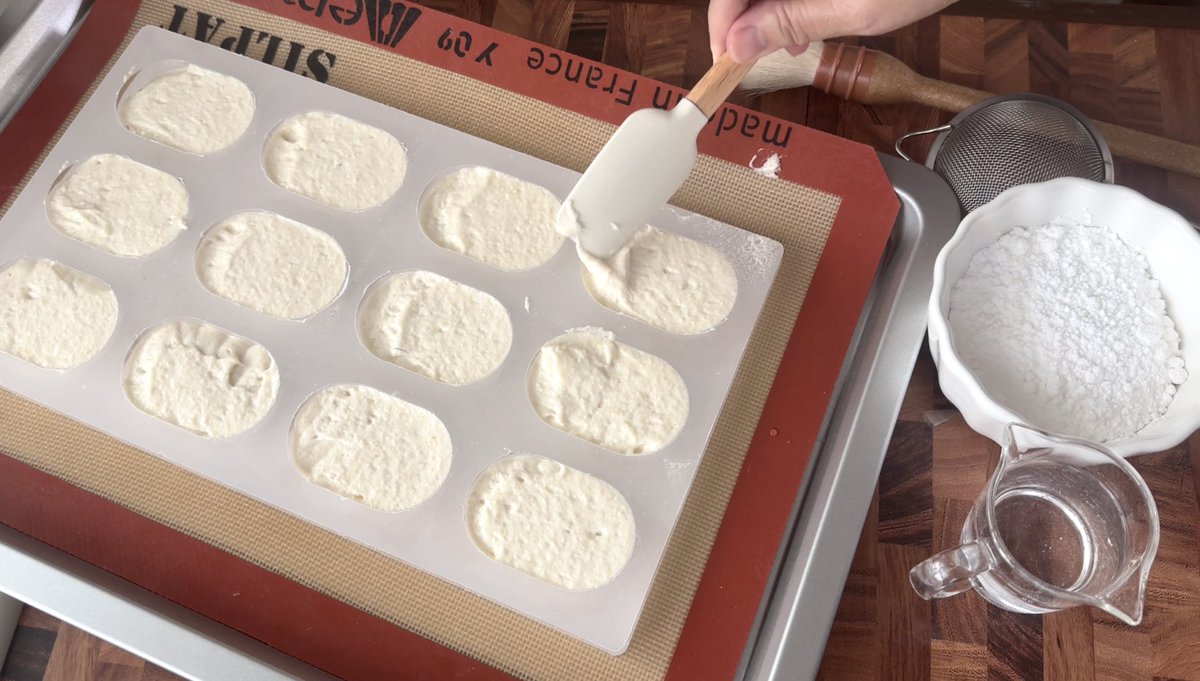 nnhorizon11's tweet photo. คลาส no.9 #dacquoise
almond sandwich cookies 🥚🫶🏼✨
ขอจูงมือชวนคนเข้าห้องเรียนวันจันทร์นะคะ 🙇🏻♀️ https://t.co/DXLgpFsQph