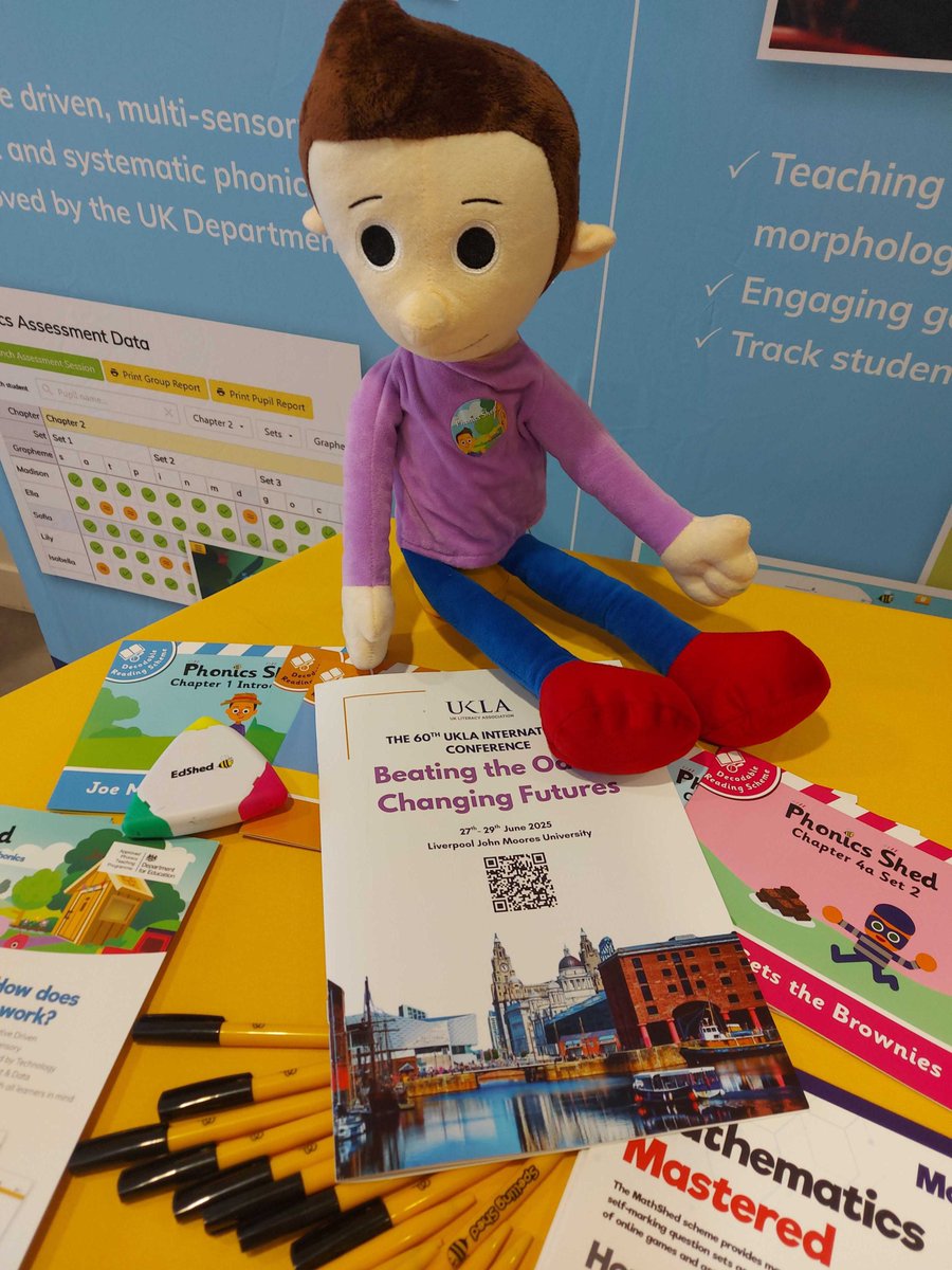 What a fantastic way to start our Saturday!

We loved listening to <a href="/frankcottrell_b/">Frank Cottrell-Boyce</a> at The <a href="/The_UKLA/">UKLA</a> International Conference.

#reading #literacy #phonics #joeonthego #phonicsteaching #teachers #teachertwitter  #frankcottrellboyce