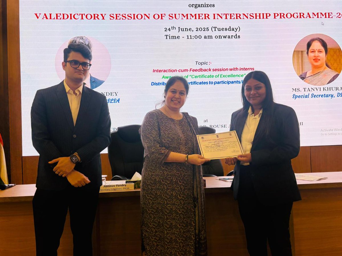 DSLSA held the Valedictory Session of the Summer Internship Programme 2025 on 24.06.25 at Nyay Manch, Rouse Avenue Courts. Interns shared experiences from field visits. 158 Certificates of Participation &amp; 3 Certificates of Excellence were awarded. #DSLSA #LegalAid