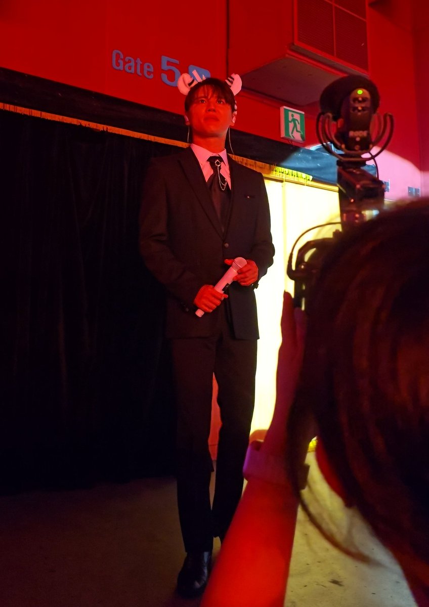 살려주세요.........