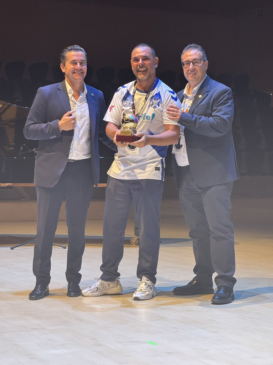 Premio Mejor Afición <a href="/LaLiga2/">LALIGA HYPERMOTION</a> 

<a href="/CDTOficial/">CD Tenerife 🏴󠁧󠁢󠁳󠁣󠁴󠁿</a>