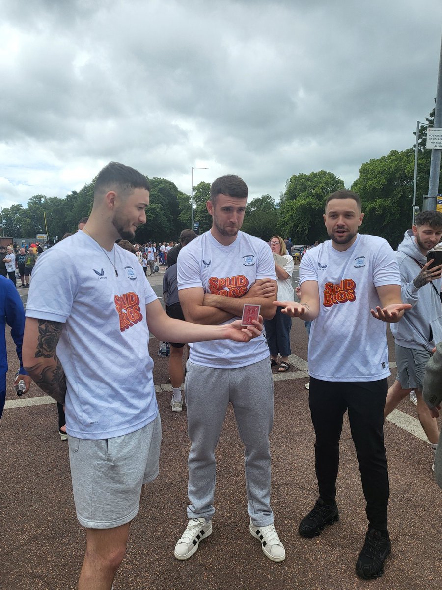 <a href="/Jasonreamagic/">Jason Rea</a> <a href="/thespudbrothers/">spudbros</a> 
_
#pnefc