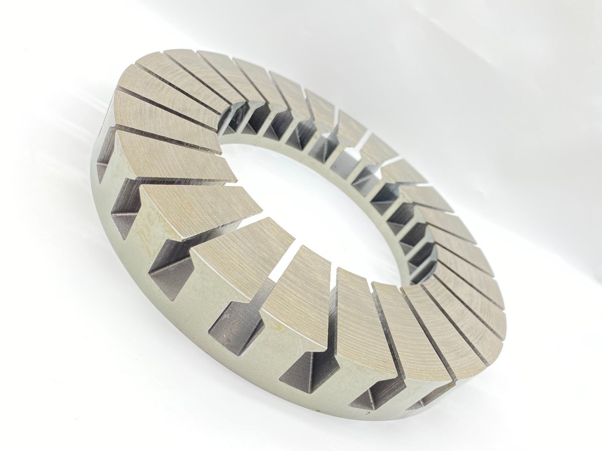 Beststatorcore's tweet image. According to the general production process of the Axial fulx motor stator, stamping and winding are carried out integrally. Each time one tooth is punched, the servo system drives the coil stock to move.#Axialfluxmotorstatorcore,best-statorrotor.com