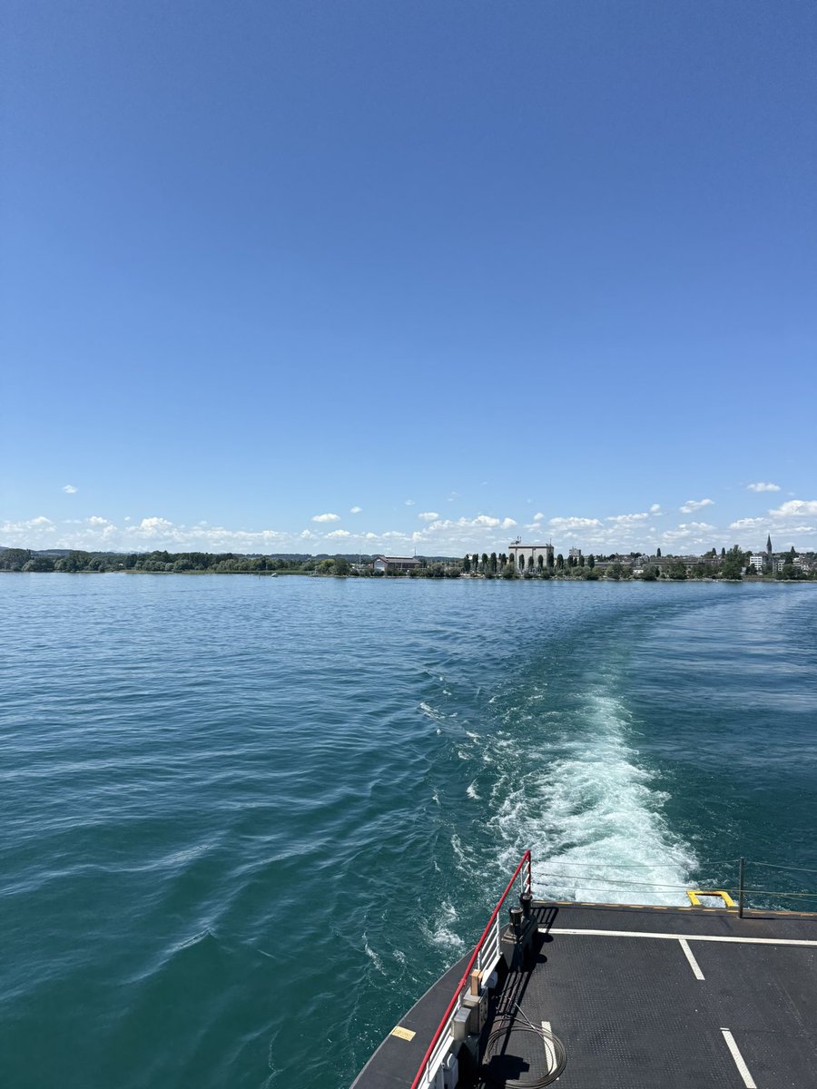 Take the ferry from Romanshorn to Friedrichshafen to the HAM-Radio
🇨🇭🛥️🇩🇪