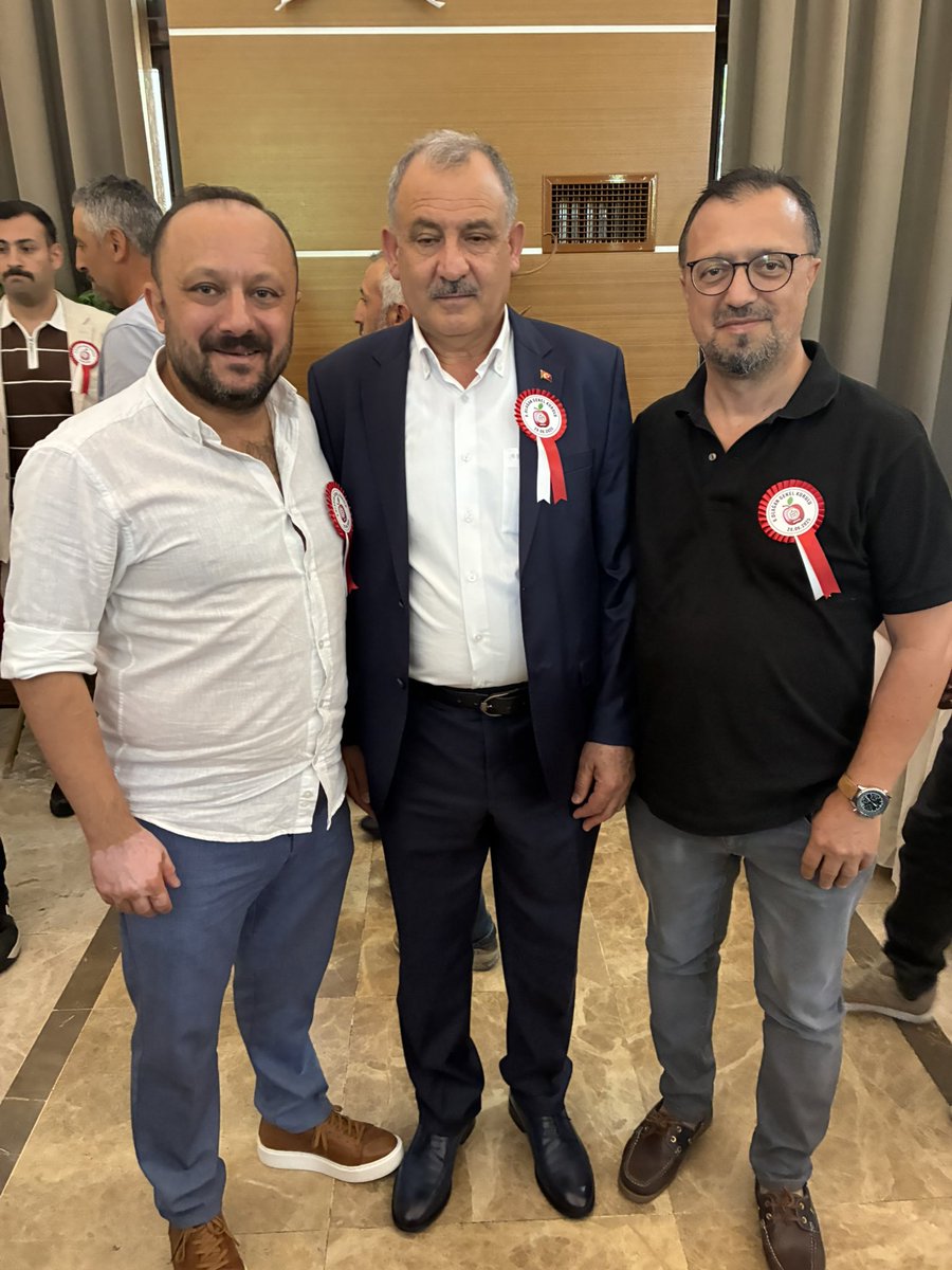 Ankara Gümüşhaneli Dernekleri Federasyonu’nun 8. Olağan Genel Kuruluna katıldık. Yeniden başkan seçilen <a href="/chamdiarslan/">Hamdi Arslan</a> başkanımızı ve yönetim kurulu üyelerini tebrik ediyoruz.