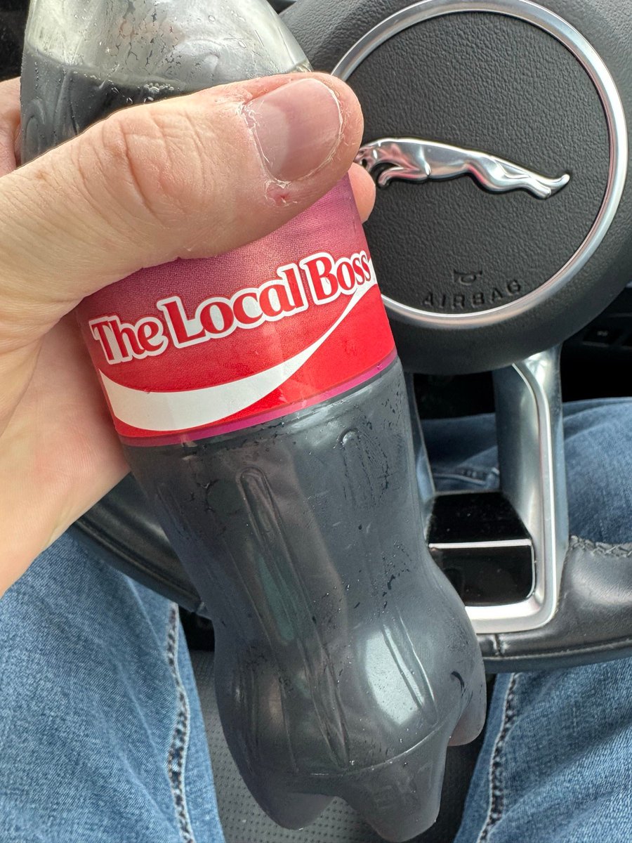 i1_geo's tweet image. Chillin’ like a boss 🍹🚗 with my fave drink in hand! The Local Boss keeping me refreshed on this fine Saturday 🌞🎉 #LocalBoss #SaturdayVibes #CarLife 🏎️😎