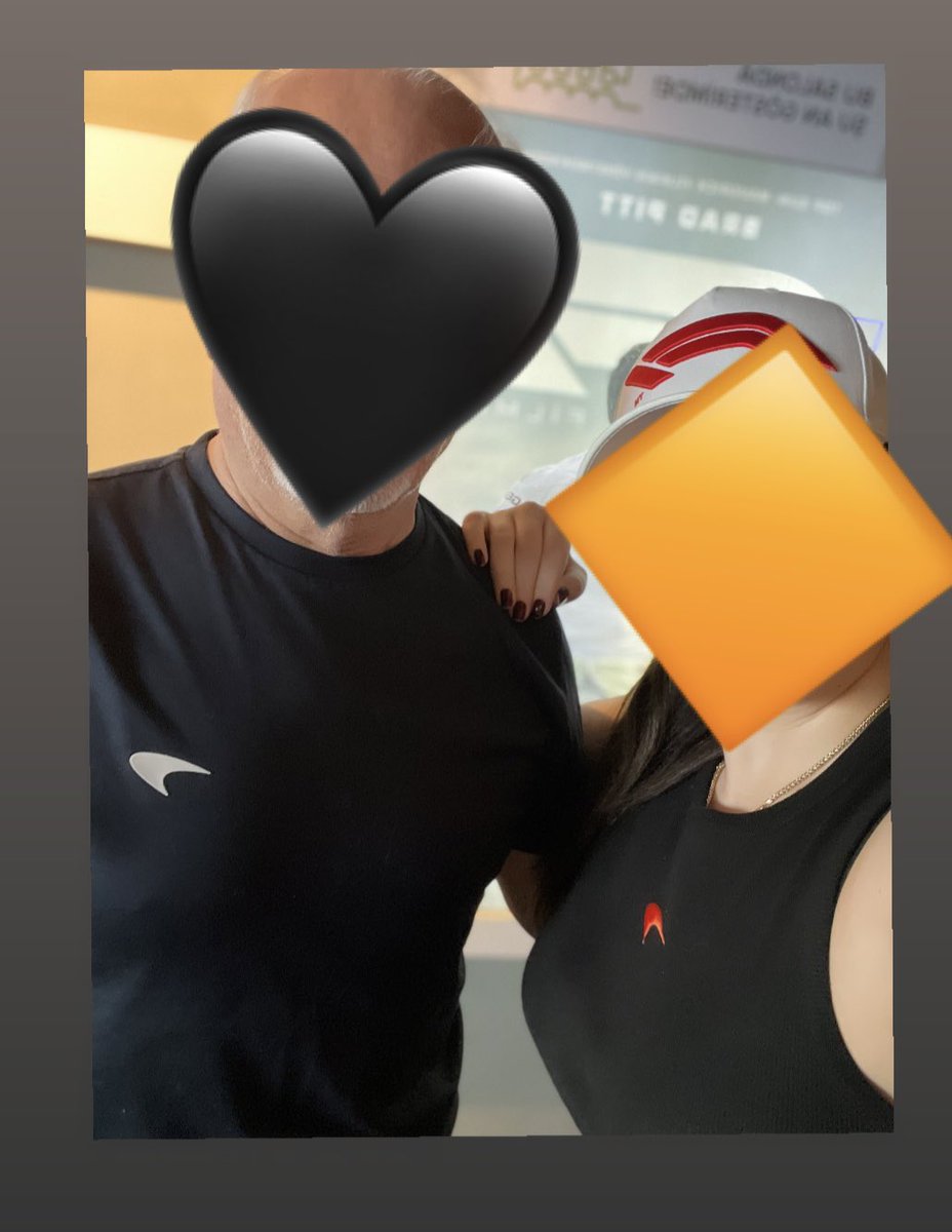 Hem koleksiyon genişledi hem baba filme ikna edildi. Race week Papaya 🖤