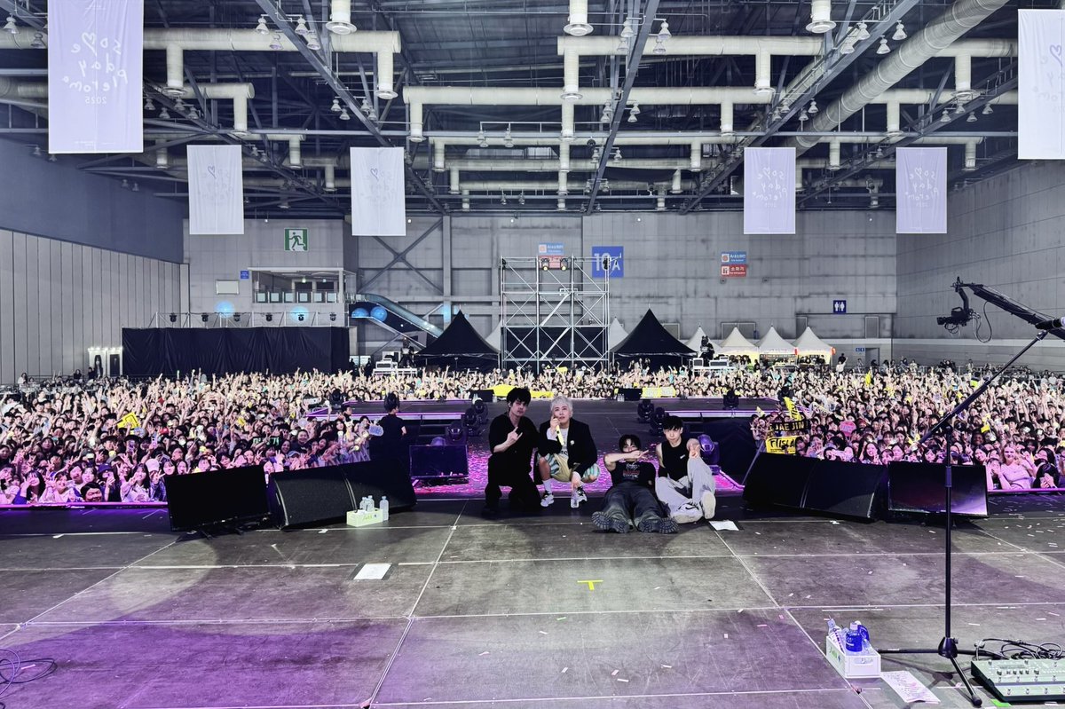 FT_FANCLUB's tweet photo. [📸] 250628

<𝐒𝐎𝐌𝐄𝐃𝐀𝐘 𝐏𝐋𝐄𝐑𝐎𝐌𝐀 𝟐𝟎𝟐𝟓>

#FTISLAND #FT아일랜드 #somedayfestival https://t.co/OH97viQbJp