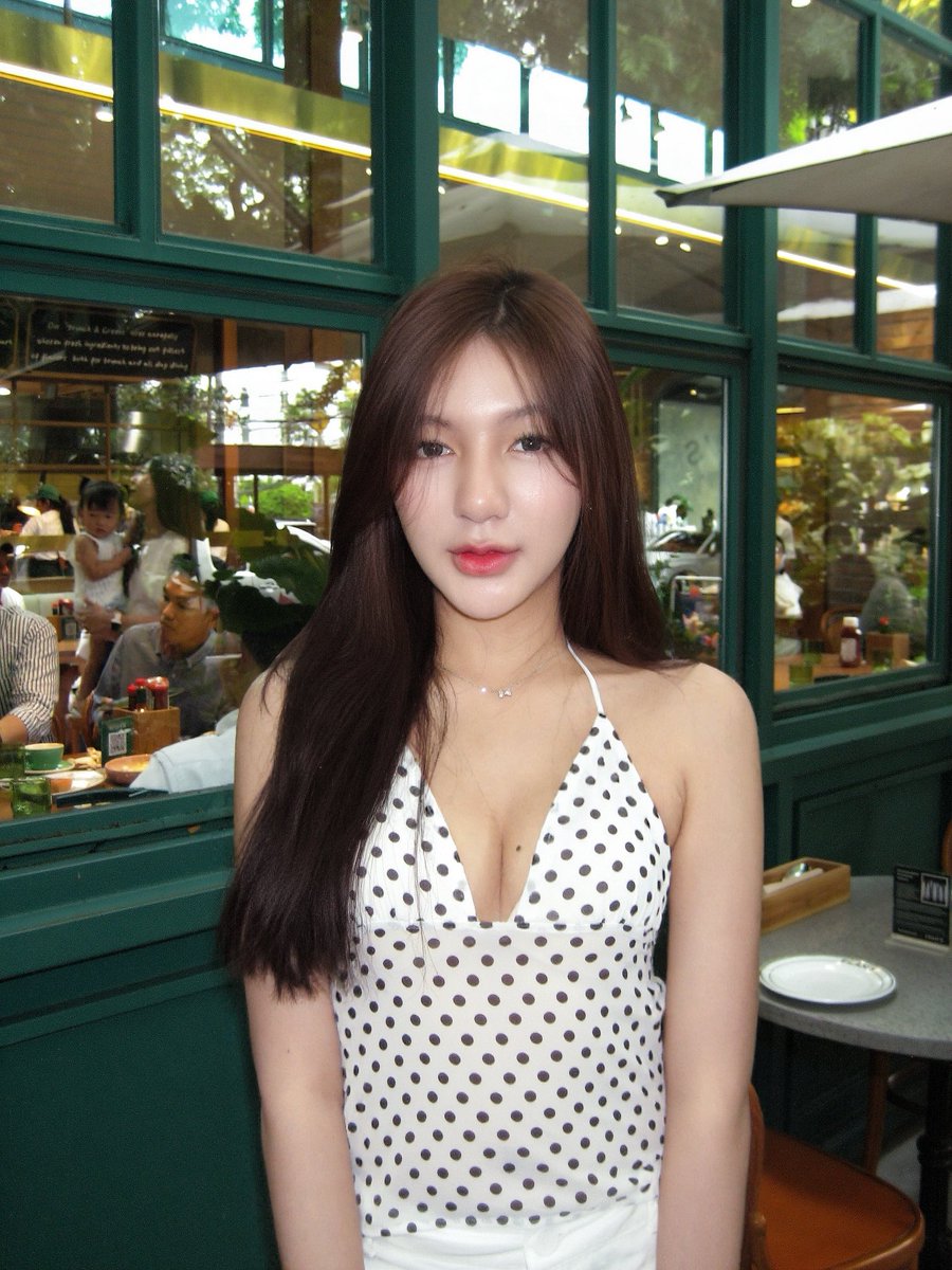 mininow_'s tweet photo. สวย เก่ง แกรม อยากโดนเย็ดแบบบีบคอตบหน้า https://t.co/d8RCIQDTH5