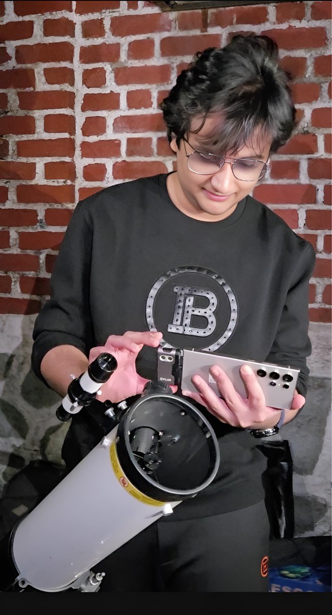 3️⃣
🚨 At 15, he got a patent for identifying Near Earth Objects (NEOs) like asteroids &amp; comets!

💰 NASA spends billions, but Vivaan’s method is low-cost &amp; efficient.

Truly a game-changer in space science! 🌍☄️