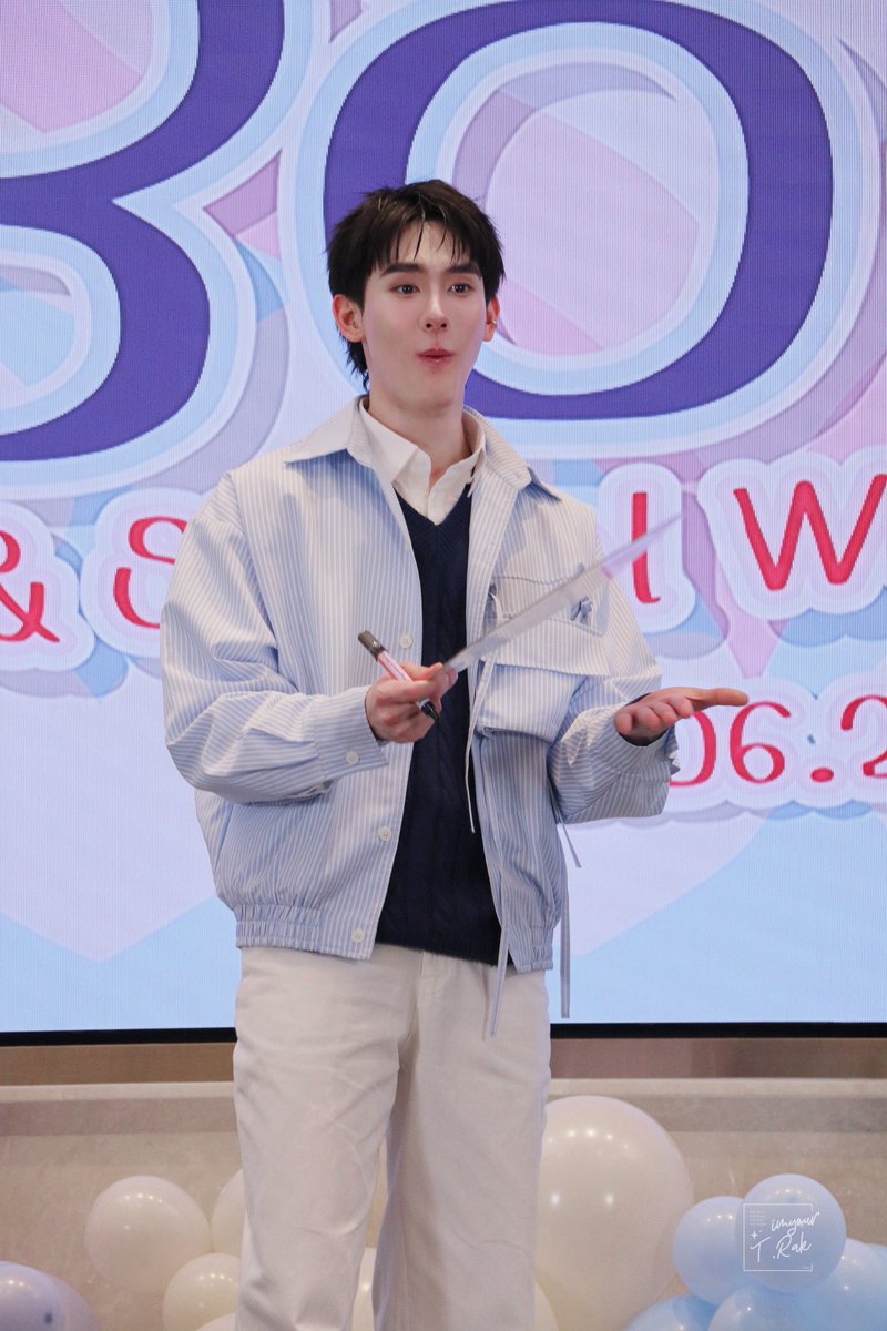 imyourtrak's tweet image. คูมมมมมมม          แมมมมมม๊!!!!

BOOK X MAMI LOVELYTIME
#MAMIXBOOK
@kasibook #kasibook