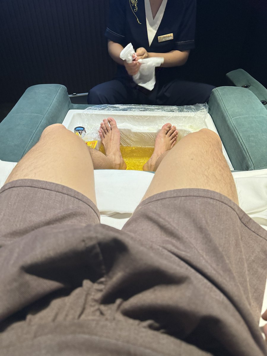 男人这点爱好我都占了
抽烟喝酒➕pc