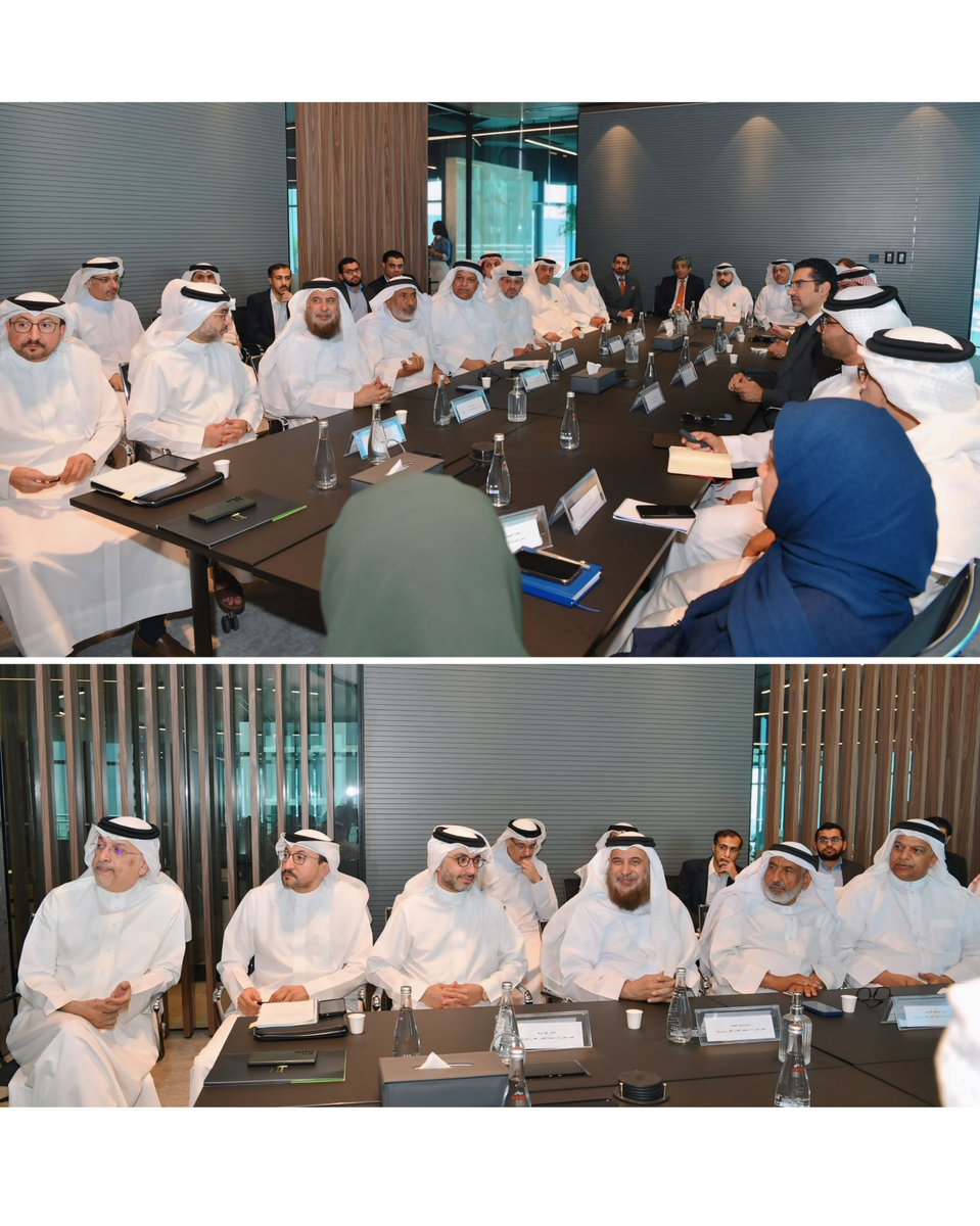 وزير شؤون البلديات والزراعة يزور جمعية التطوير العقاري البحرينية