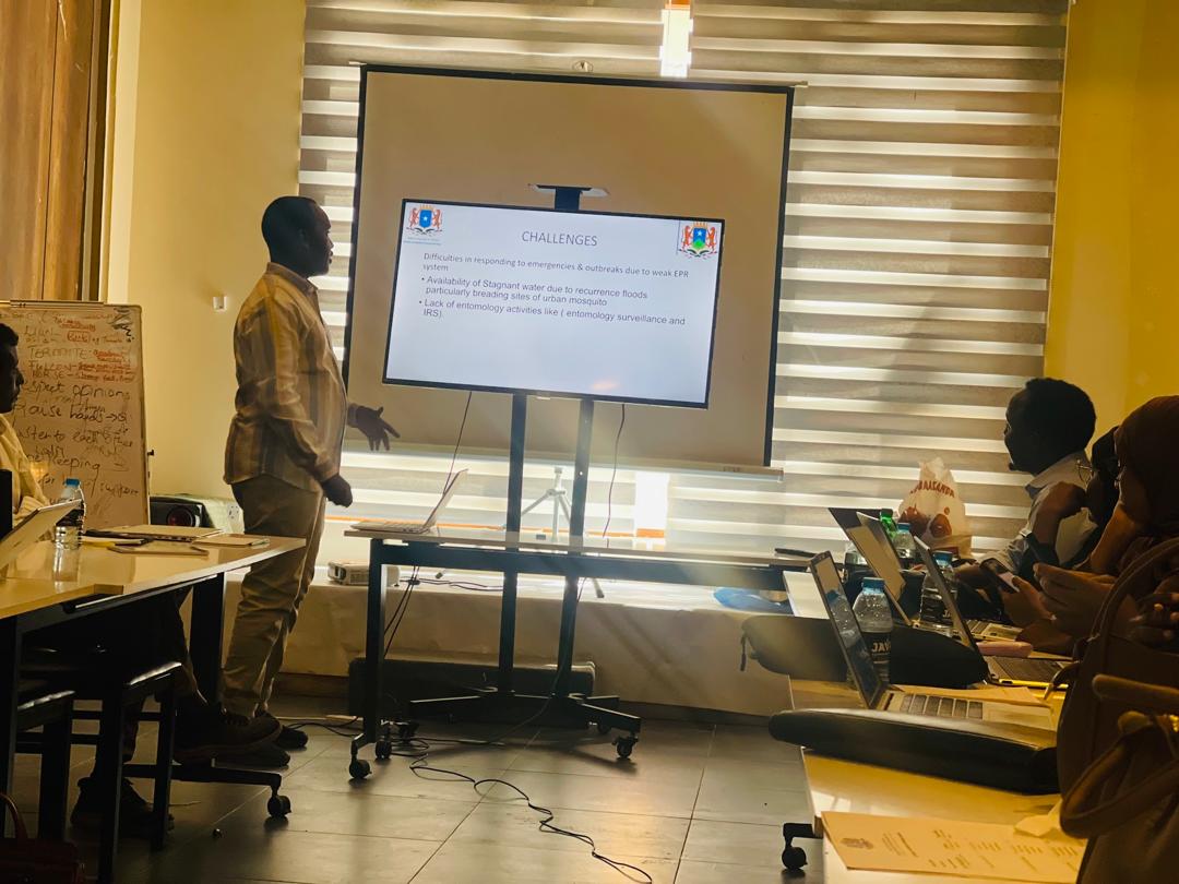 The <a href="/MoH_Somalia/">Ministry of Health- Somalia</a> of Health, through the <a href="/NmcpSomalia/">National Malaria Control Program</a>, is hosting the Q2 #Malaria Coordination Meeting Key partners &amp; State Malaria Focal Points unite to boost collaboration &amp; strengthen the fight against malaria. Toward a #MalariaFreeSomalia 🇸🇴🦟
<a href="/unicefsomalia/">UNICEF Somalia</a>