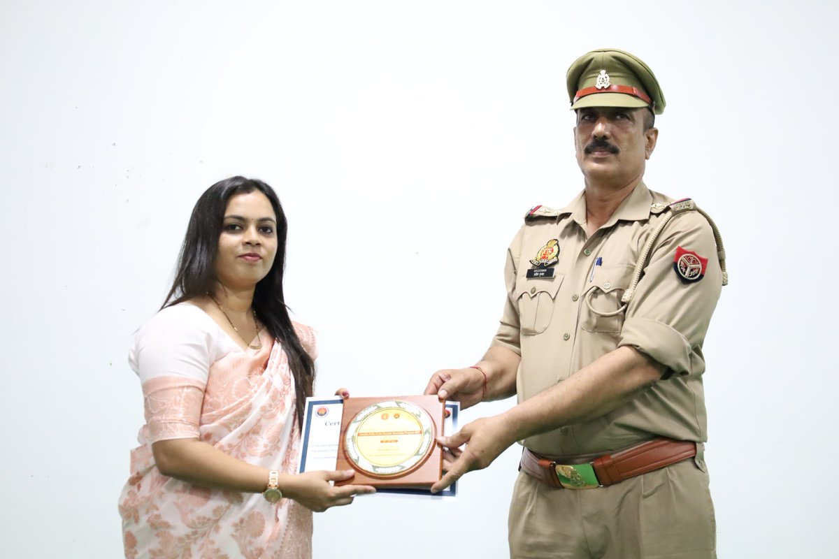 Amroha Police tweet media