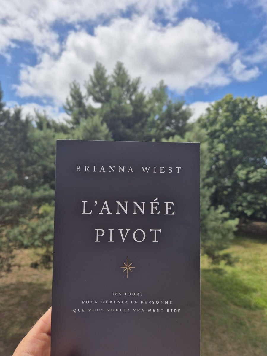 mindsethigh_'s tweet image. 🧠 Chaque jour ce livre vous permet de lire un message inspirant afin de développer votre mindset et d’atteindre votre plein potentiel 

#developpementpersonnel #Mindset #ambition