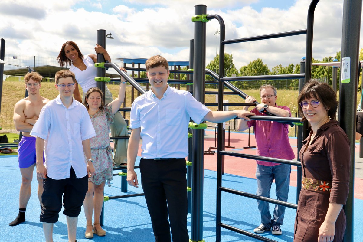Fabien Aufrechter (@fabien_au) on Twitter photo Inauguration de l’extension du street-work-out de <a href="/VilledeVerneuil/">Ville de Verneuil 78</a>, fruit du budget participatif municipal 💪 Inauguration de l’extension du street-work-out de <a href="/VilledeVerneuil/">Ville de Verneuil 78</a>, fruit du budget participatif municipal 💪