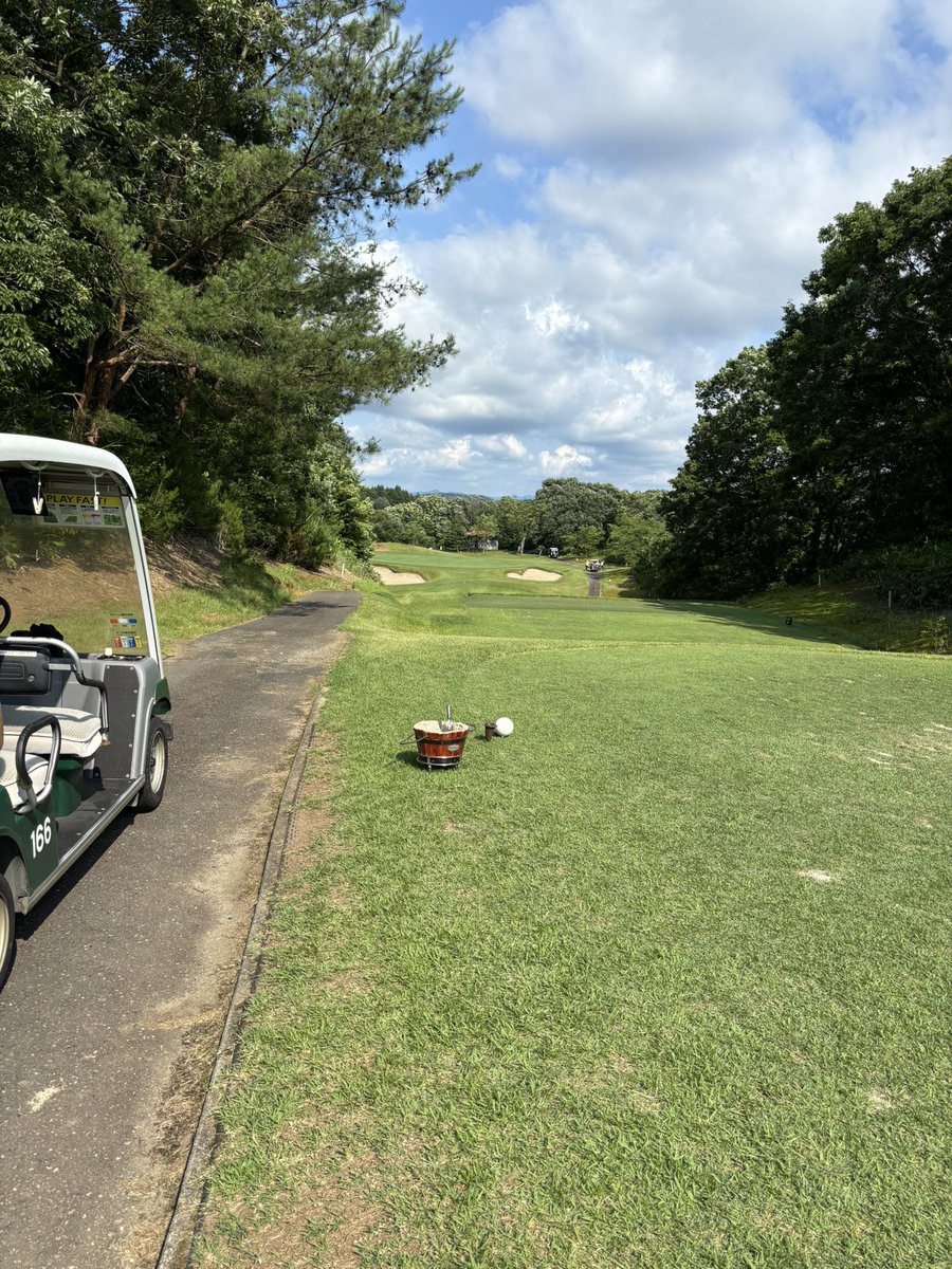 KINGkojima's tweet photo. 三条でゴルフ⛳️🏌️‍♂️
めっちゃ混んでて、暑いし🥵
もっと練習しないとな https://t.co/T0JtsInjki