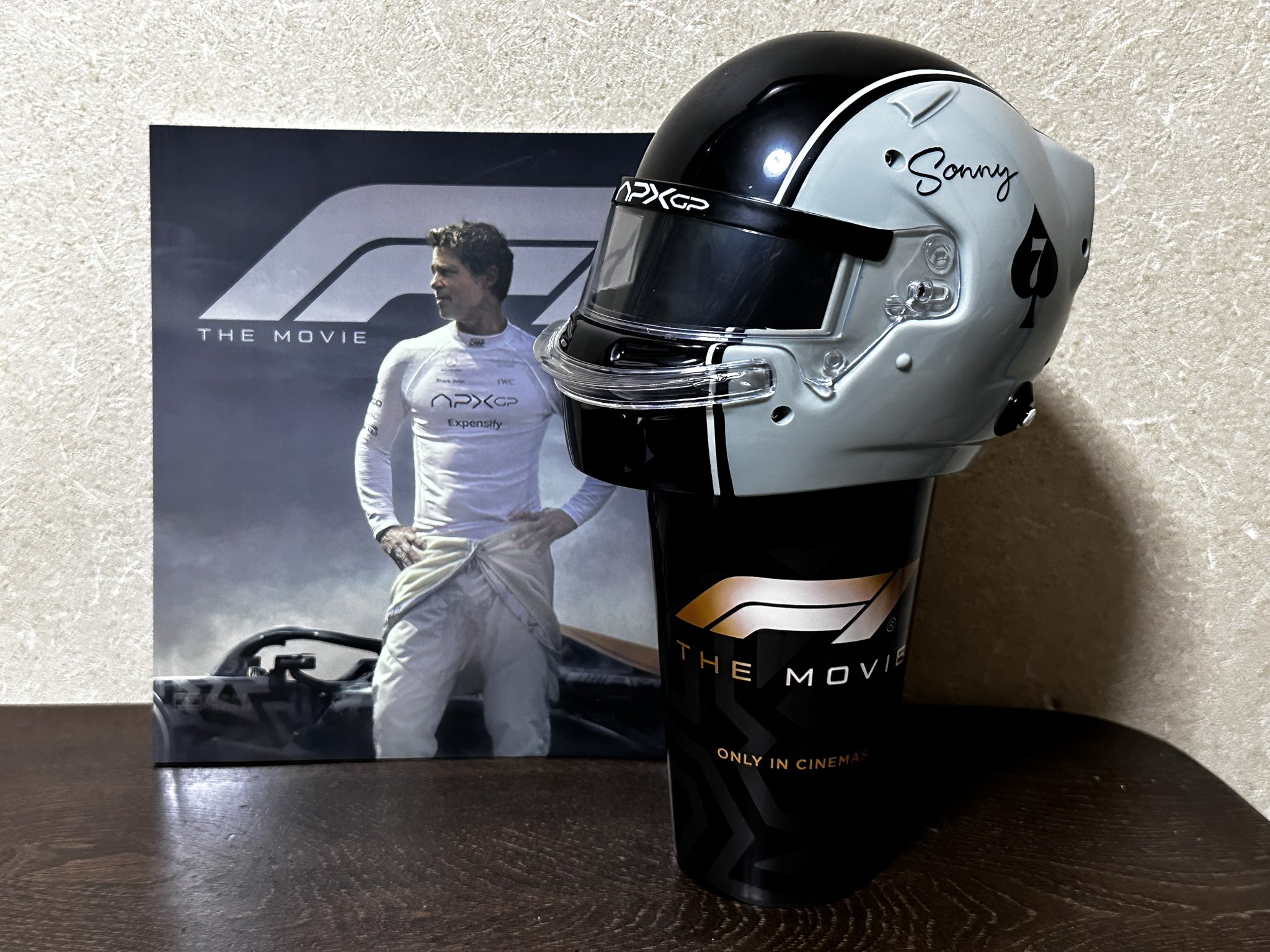 F1 ドリンクカップ　ヘルメット ドリンクホルダー 映画 F1 エフワン ドリンクカップ セット ブラッドピット