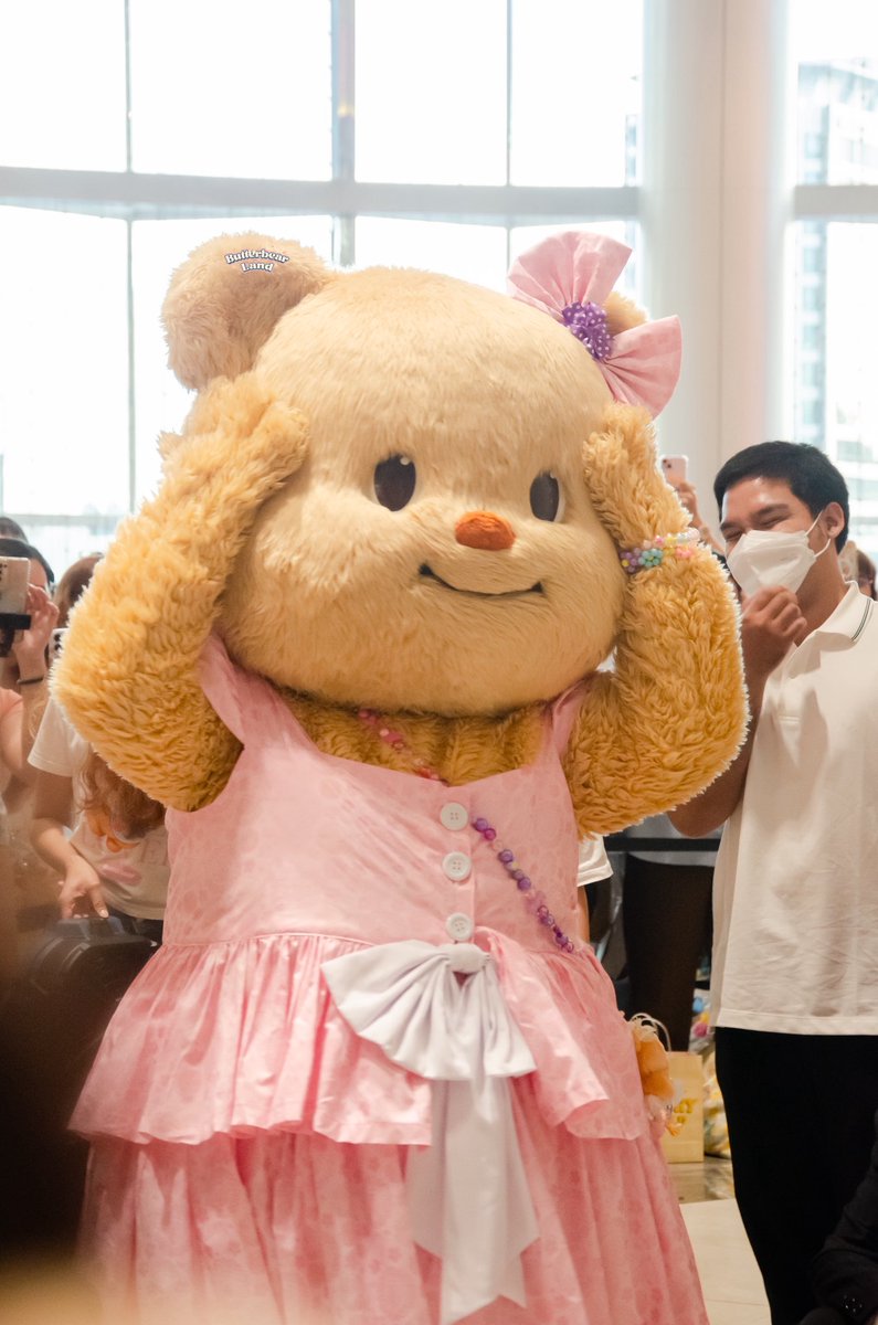 แง่ะ .... หัวหนาเนยยยยย เนยหัวหนาาาา
ไม่จริงงงงงงนะคะ 
พี่ธรี... หัวน้องเนยนิดเดียวเองใช่ไหมคะ🤏🏻✨

การที่พี่ธรีขำคือคำตอบ🤣

#butterbear #ด้อมน้องเนย 
#butterbearland